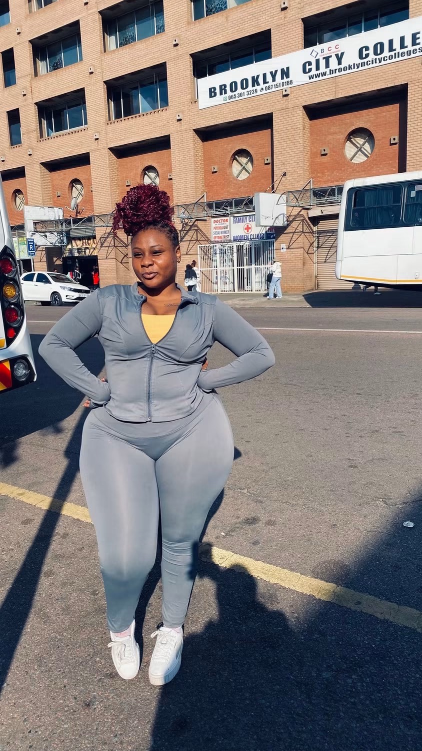 @AfricanBeauty