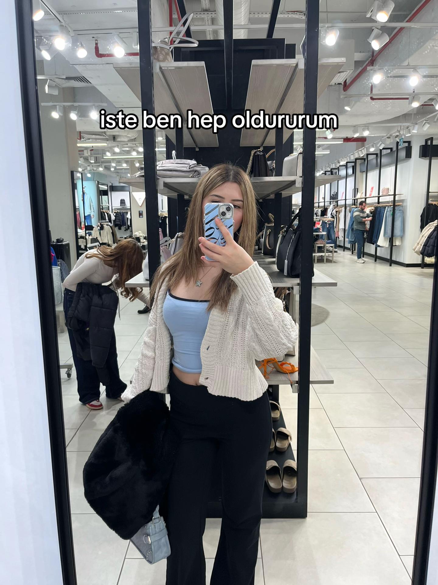 @cansukittyy