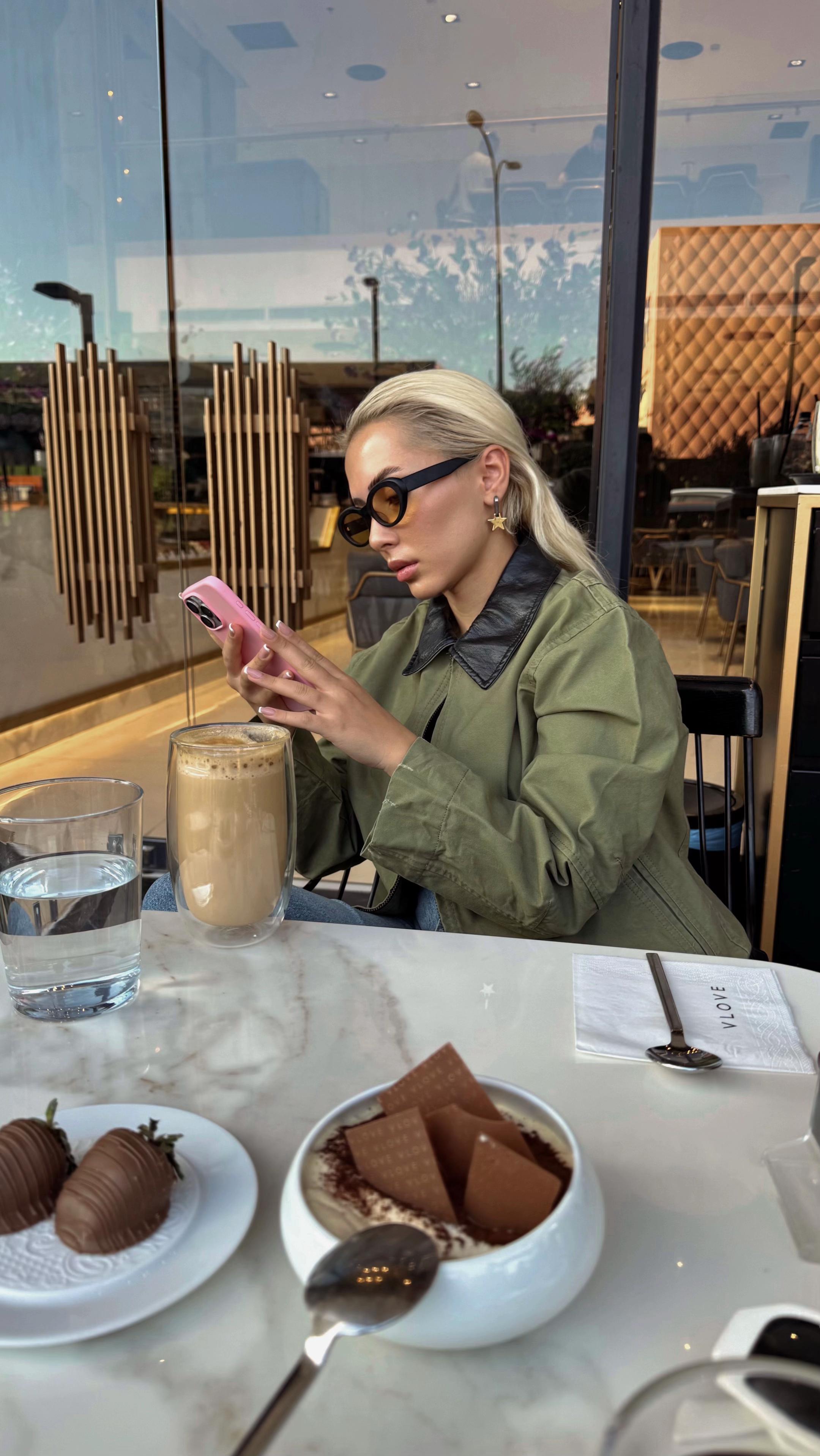 @Aybala &Ouml;zden