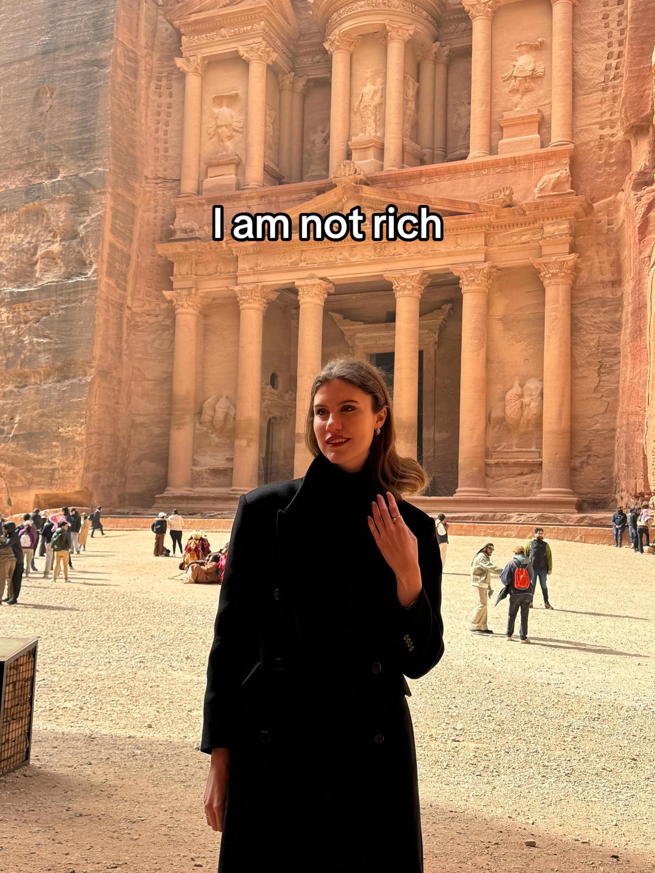 @BALKAN GIRL TRAVELLING