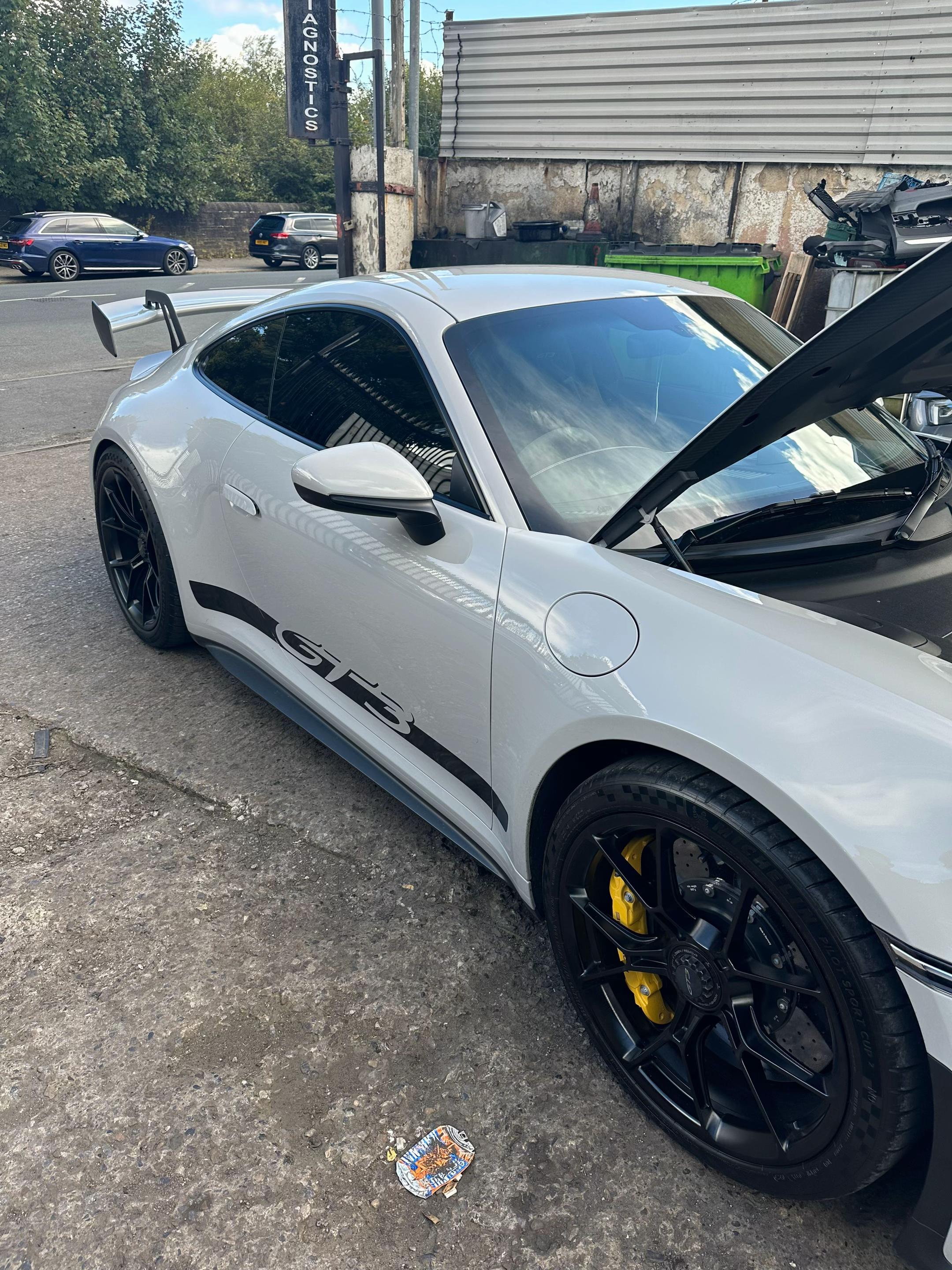 @TyreTraxBradfordLtd