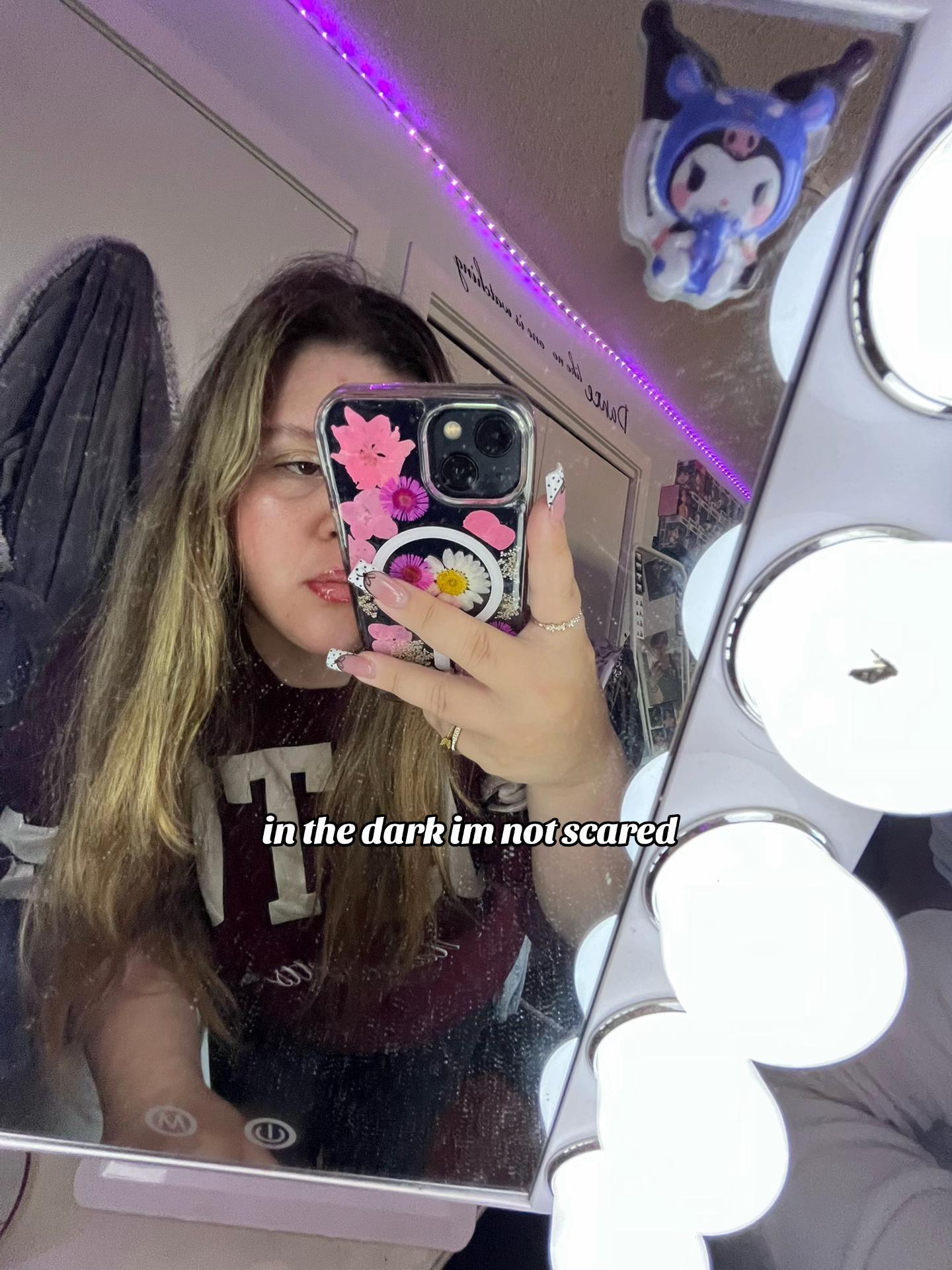 @𝘤𝘩𝘢𝘴𝘦 𝘧𝘰𝘭𝘭𝘰𝘸𝘴<3