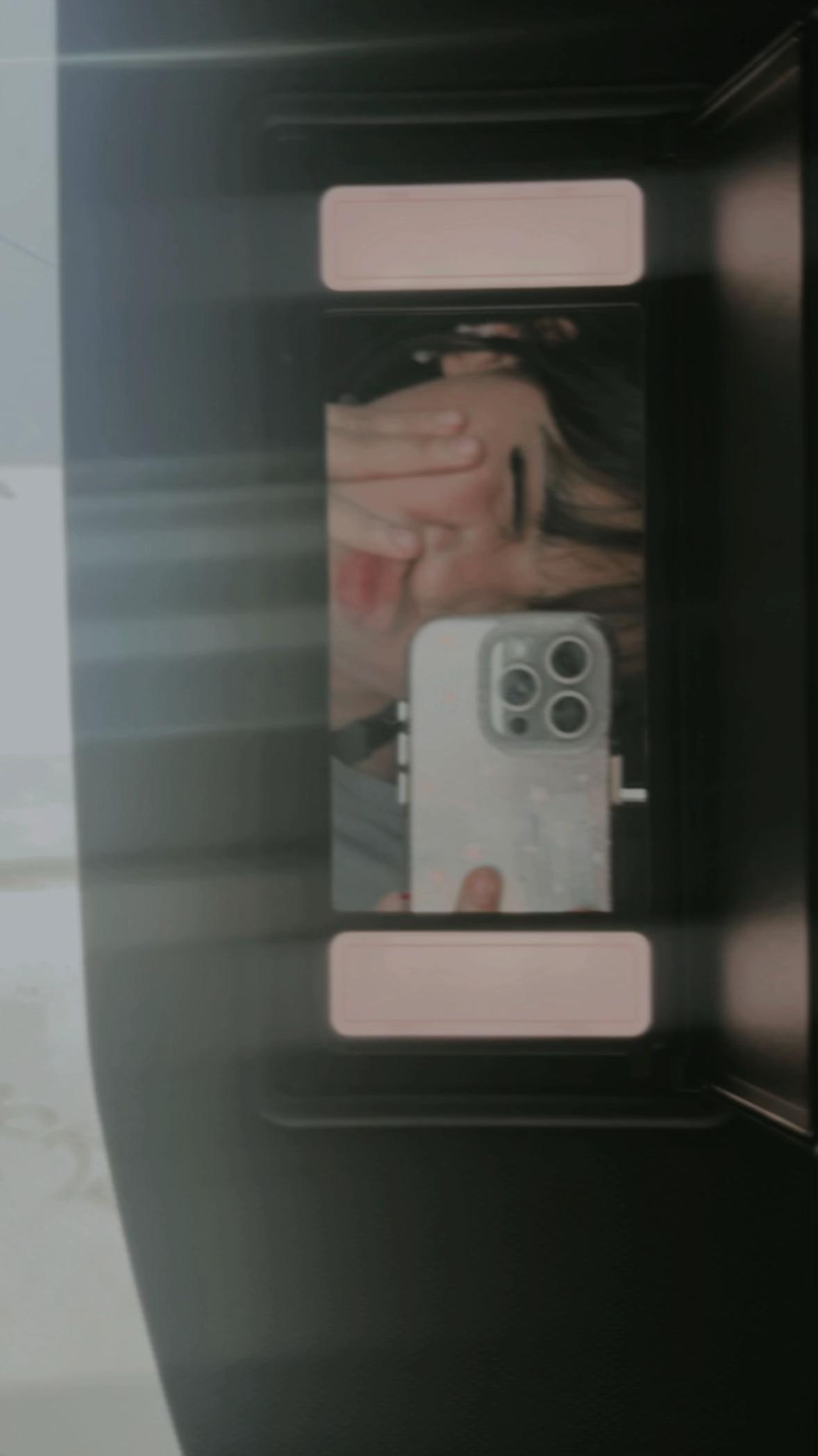 @irmitaaaaa