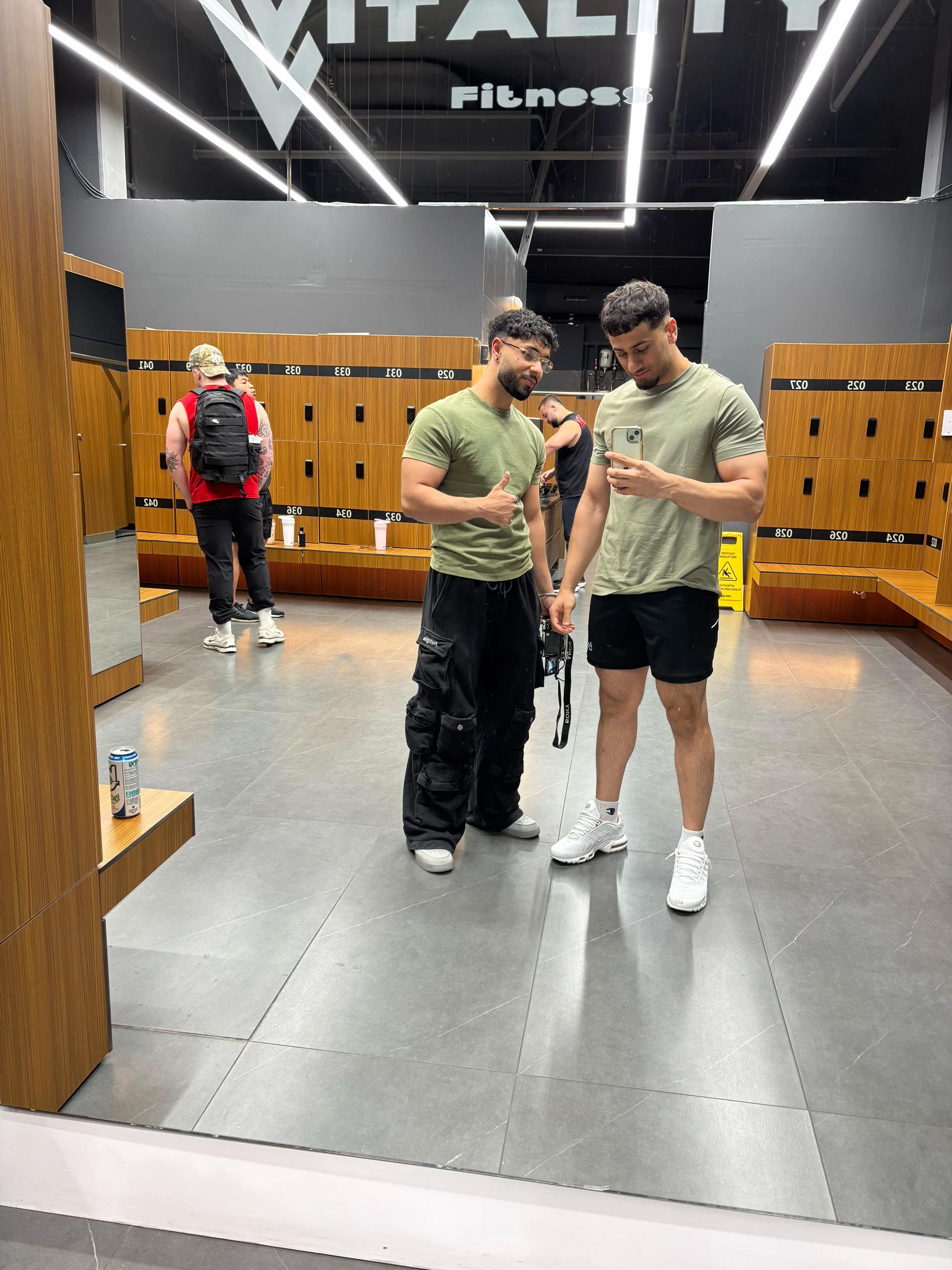 @fitnessbysilverback