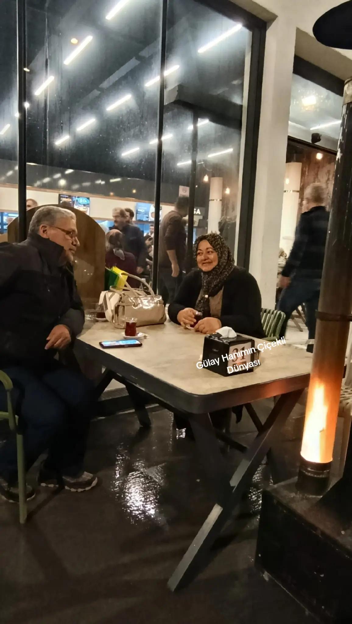 @G&uuml;lay Hanımın &Ccedil;i&ccedil;ekli D&uuml;nyası