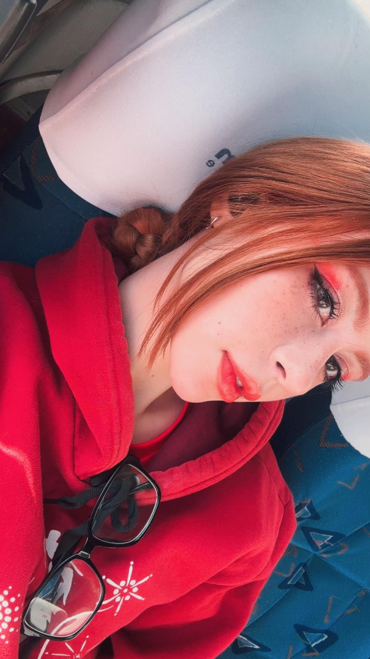 @Laurinha Fox🦊
