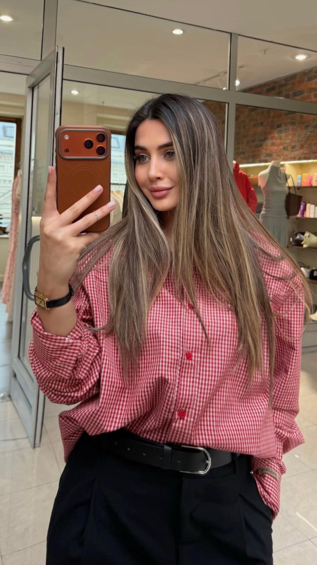 @𝓜𝓪𝓭𝓲𝓷𝓪