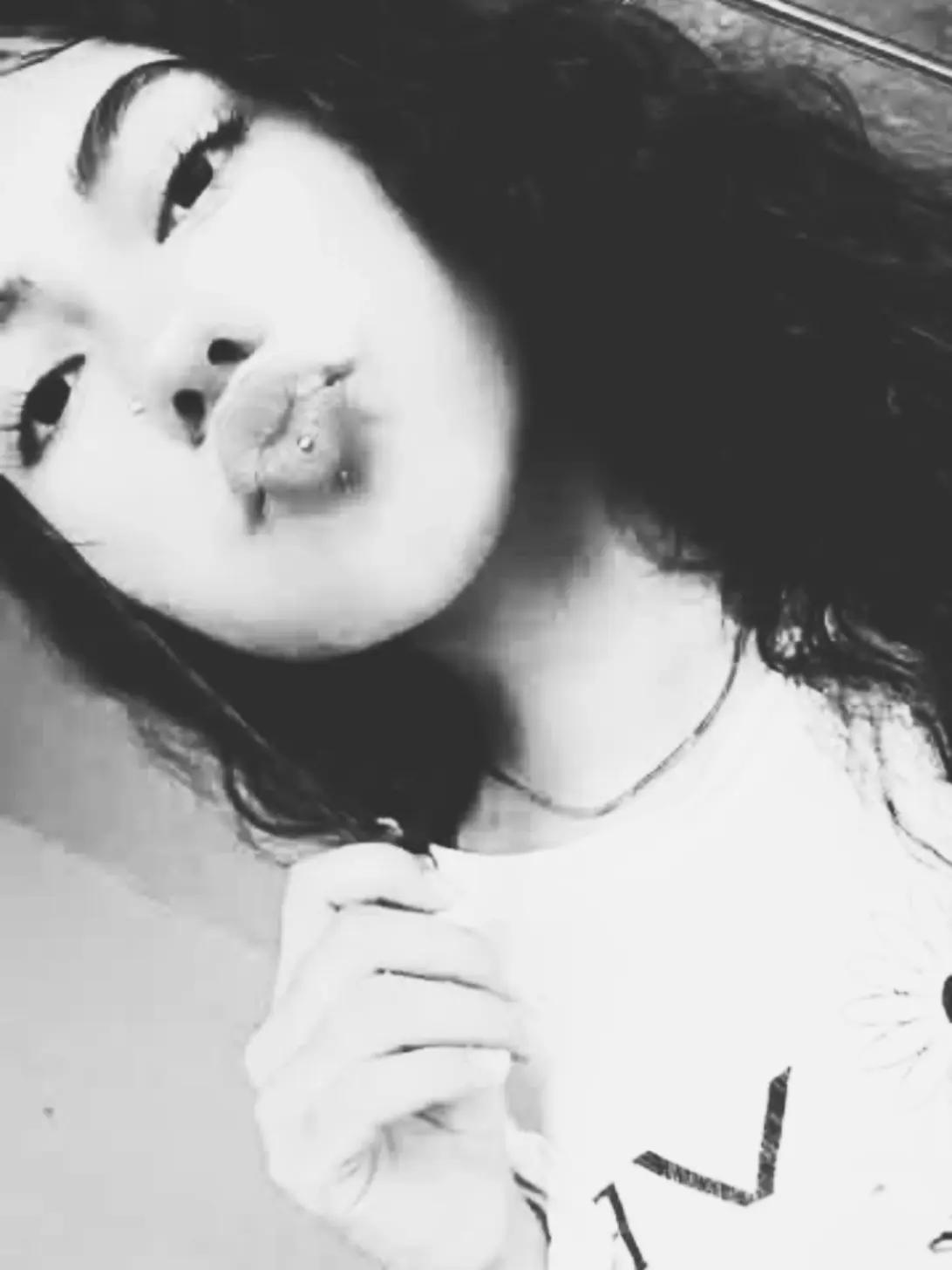 @𝓛𝓪 𝓥𝓪𝓵𝓮𝓬𝓲𝓽𝓪 🍓.