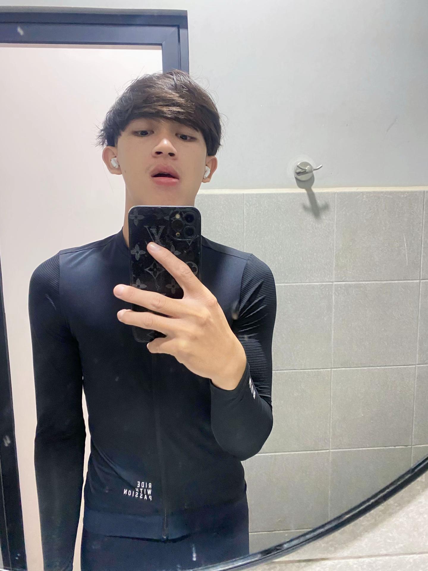 @Sa
