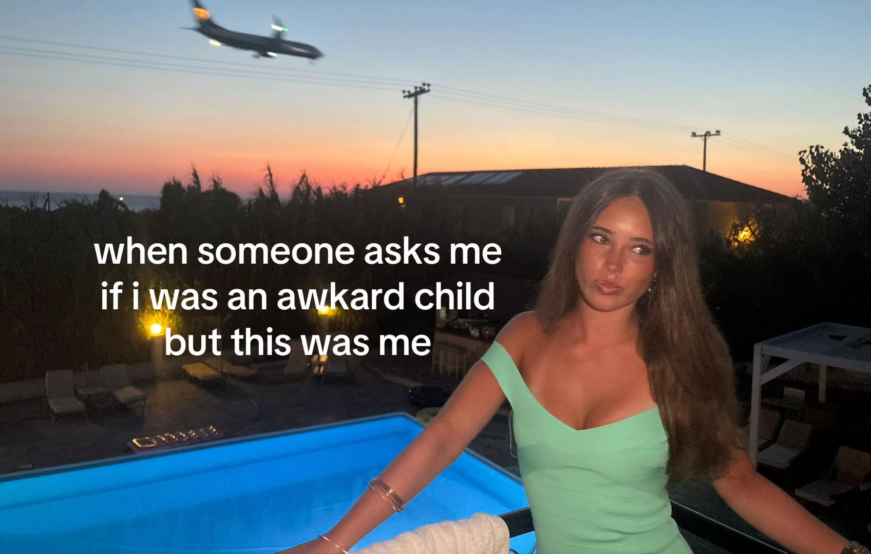 @lolafayee