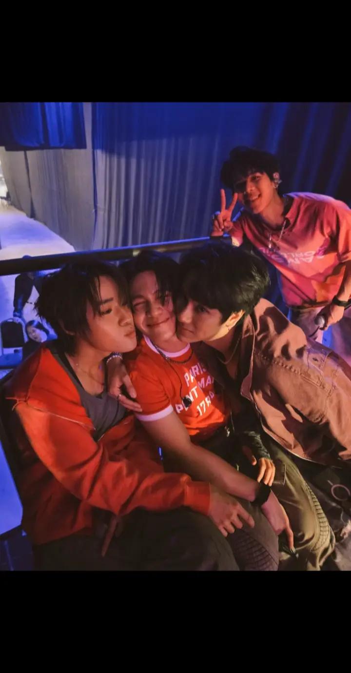 @𝗠𝗲𝗼𝘄𝗥𝗲𝗸NNN🪐💙
