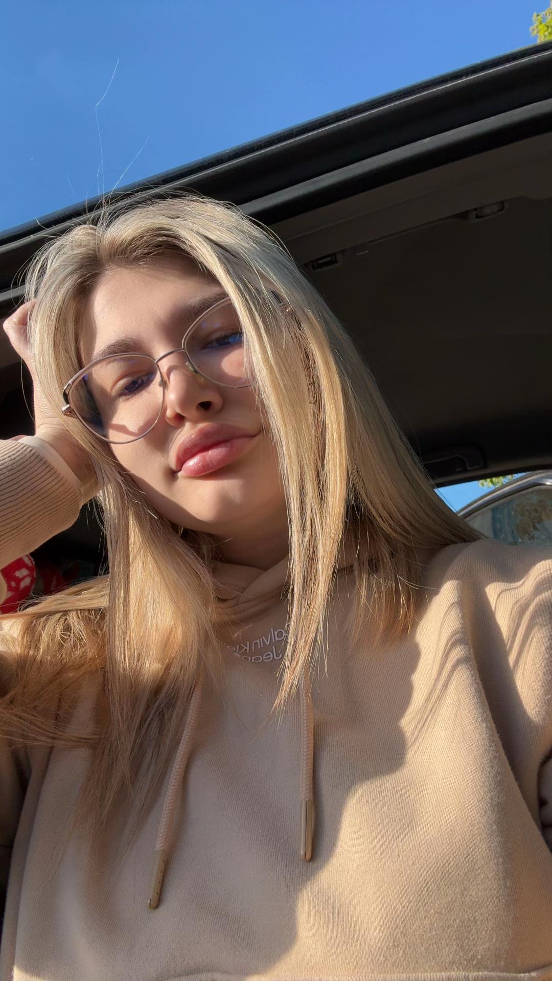 @djelica98
