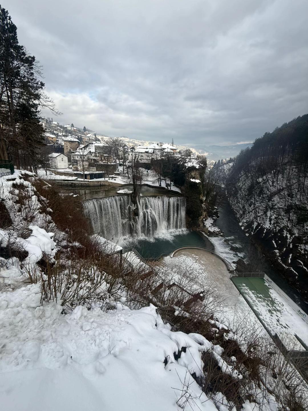 @Ümit Yanar