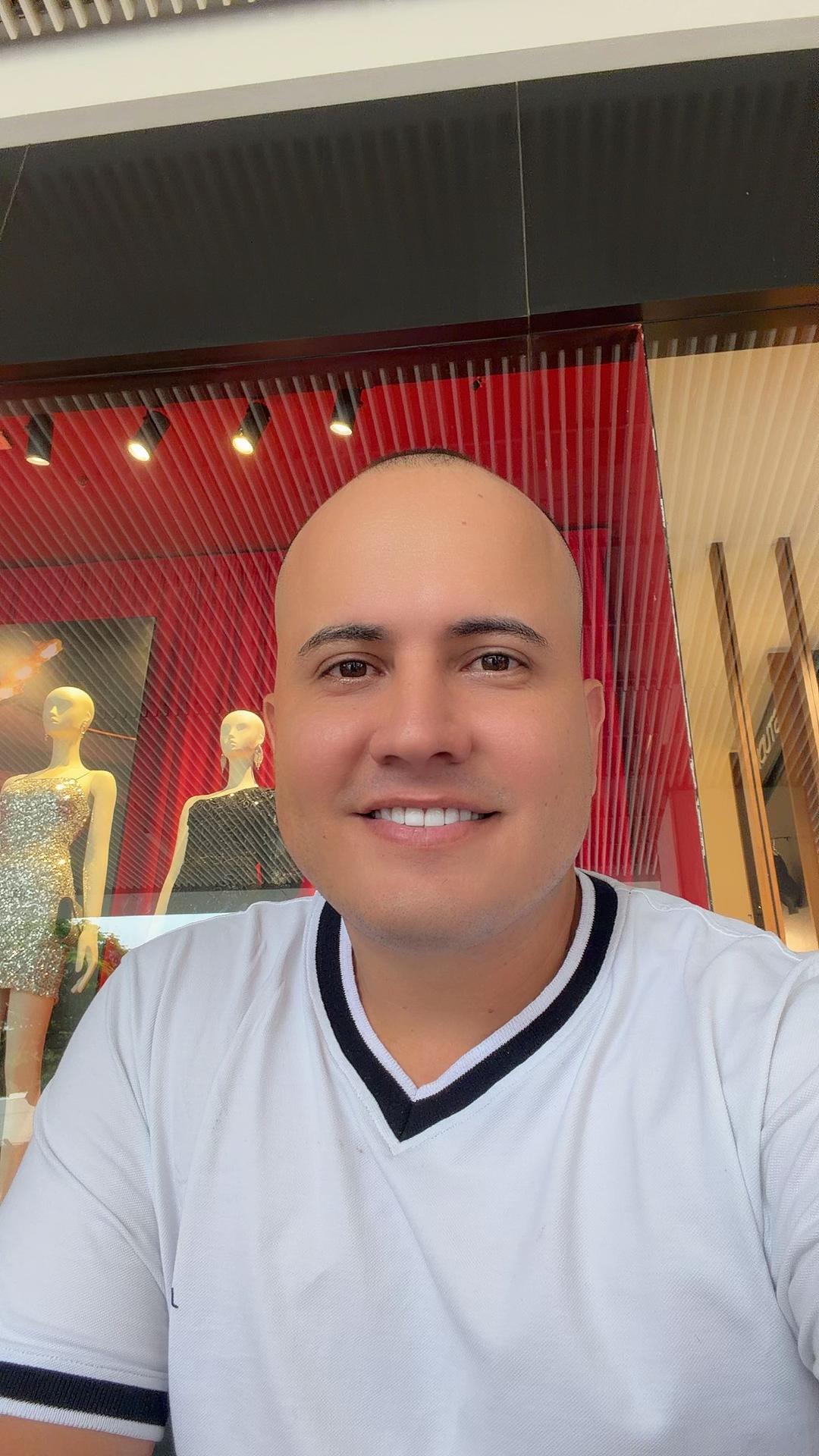 @John ♛ Sanmartín®