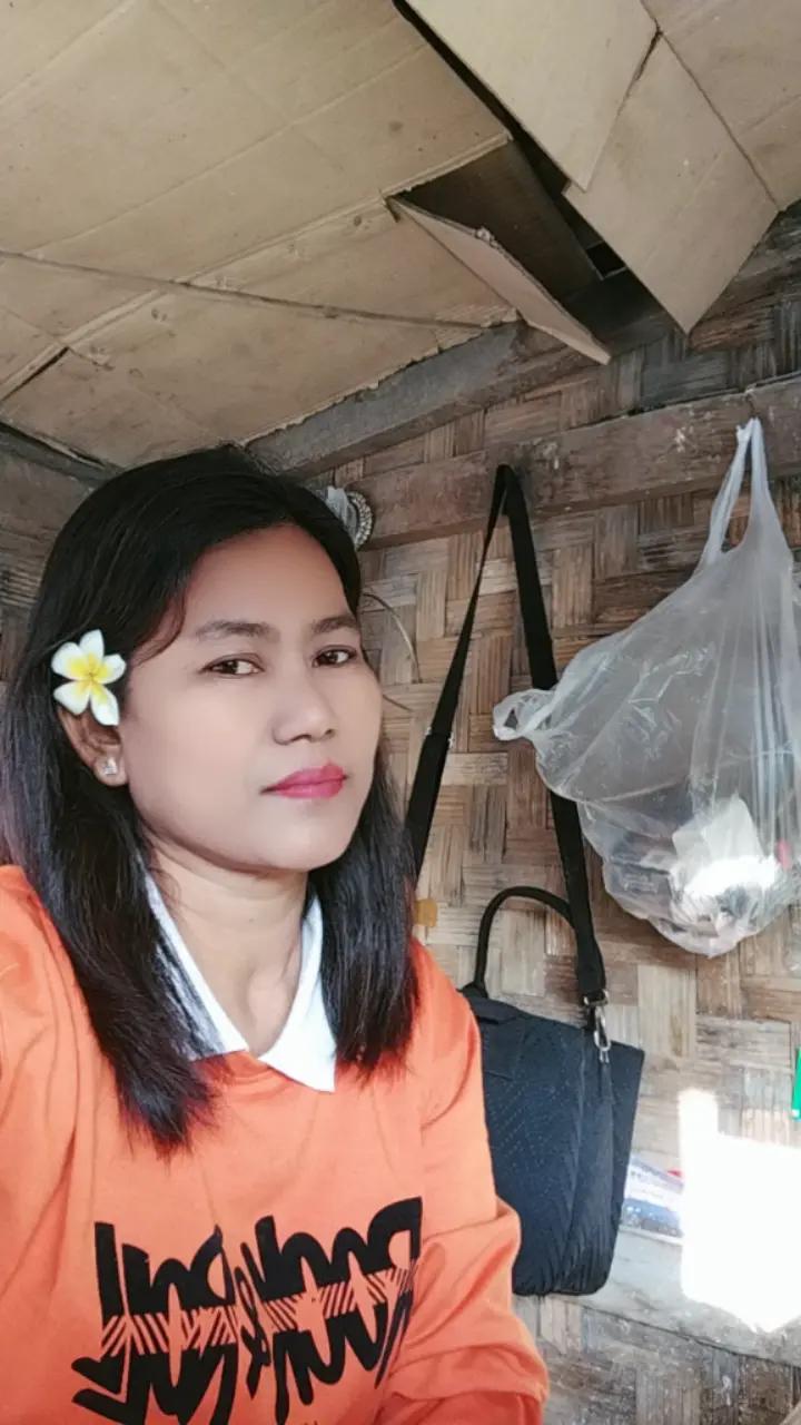 @မိုးမိုးအောင်