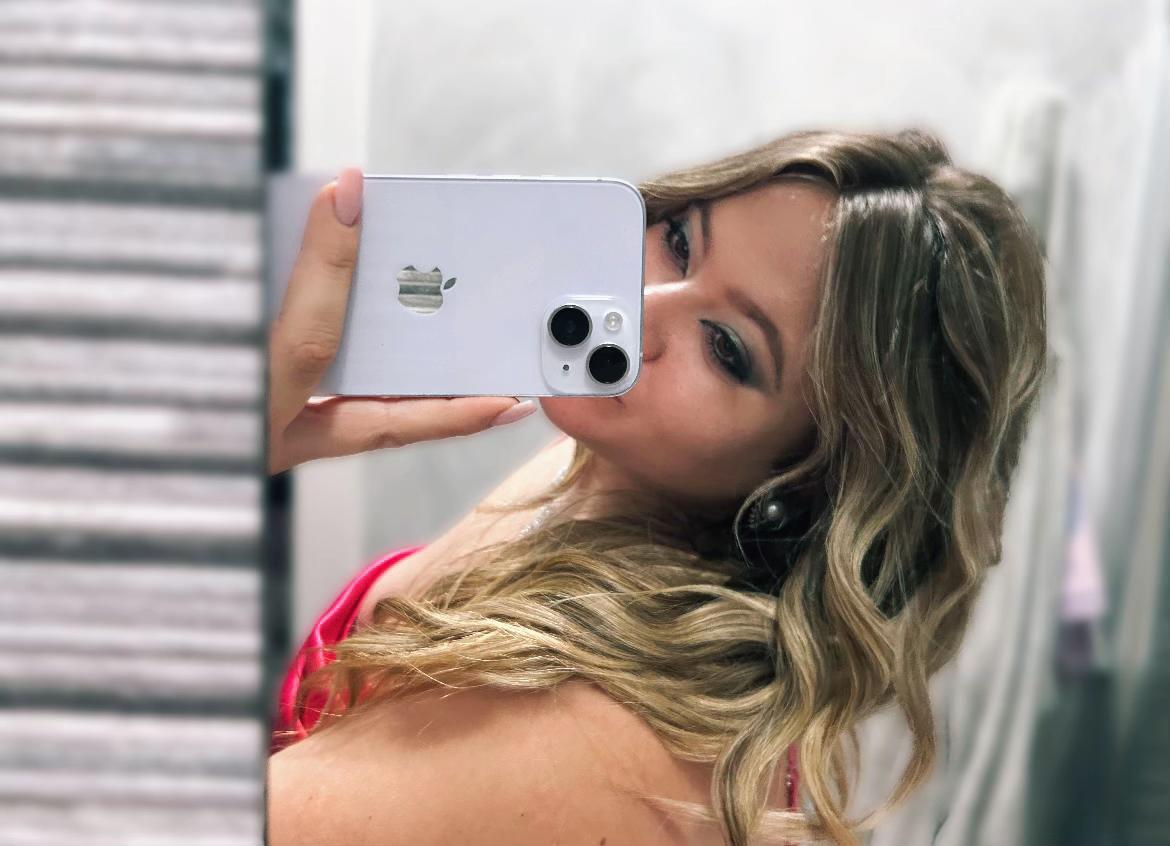 @𝑁𝑜𝑒𝑚𝑖 👱&zwj;♀️✨💫