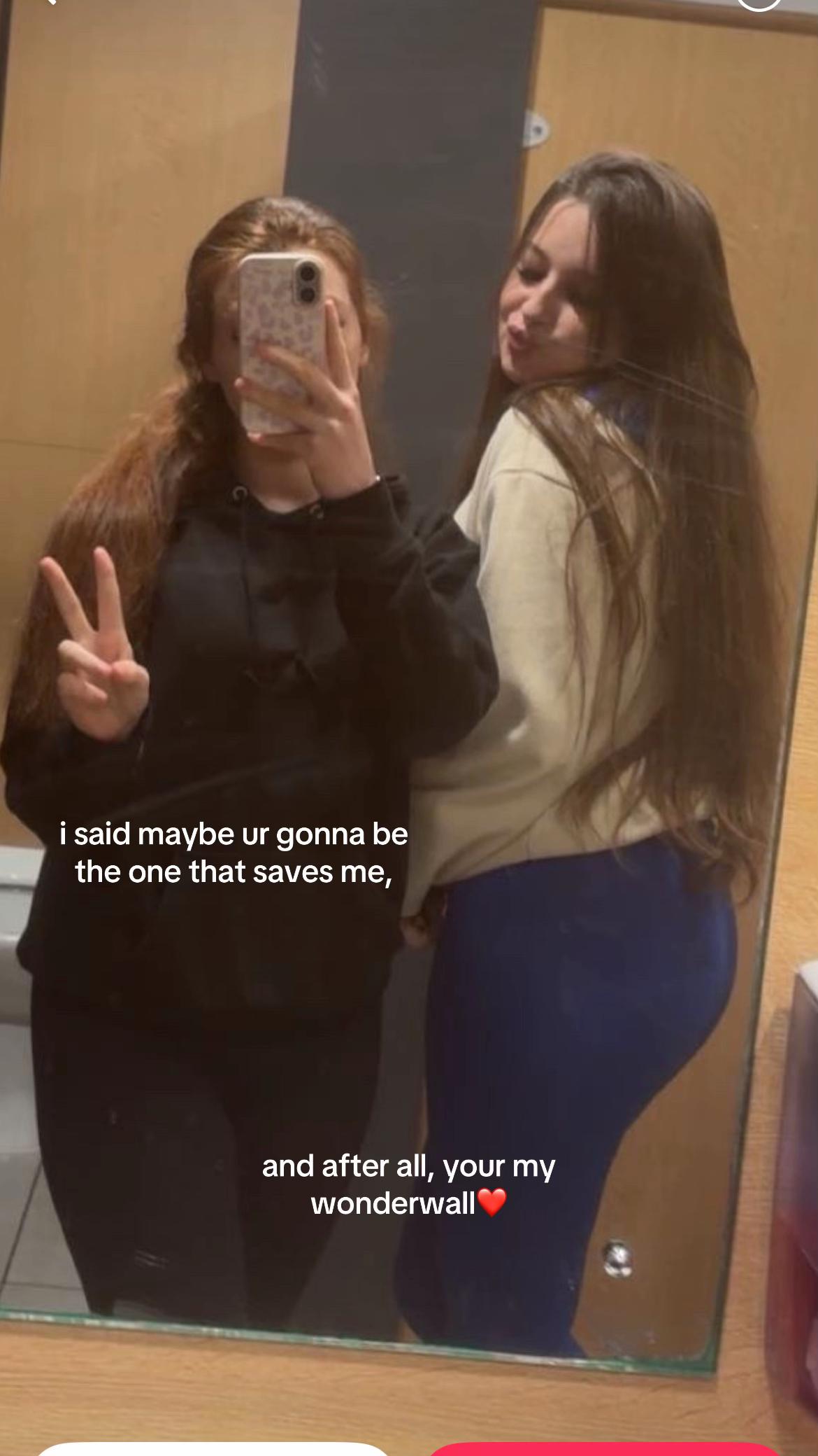 @Evie grace🥰