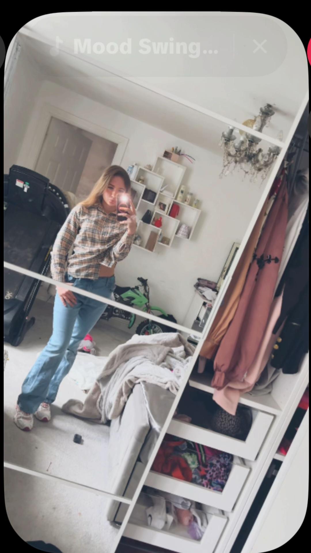 @𝐸𝓂𝒾𝓁𝒾𝒶 𝒮𝒶𝒾𝒸𝒶𝓃𝑒