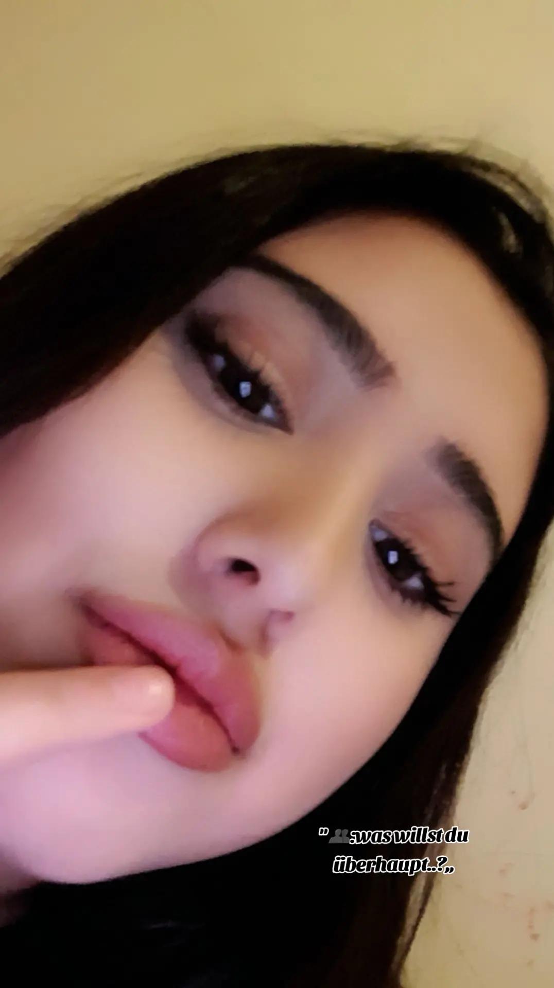 @🎭.