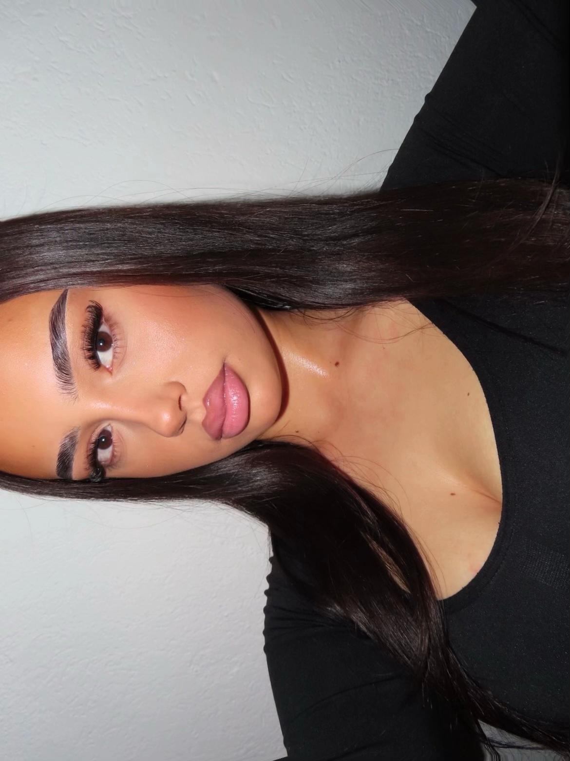 @𝐌𝐞𝐥𝐢𝐡𝐚