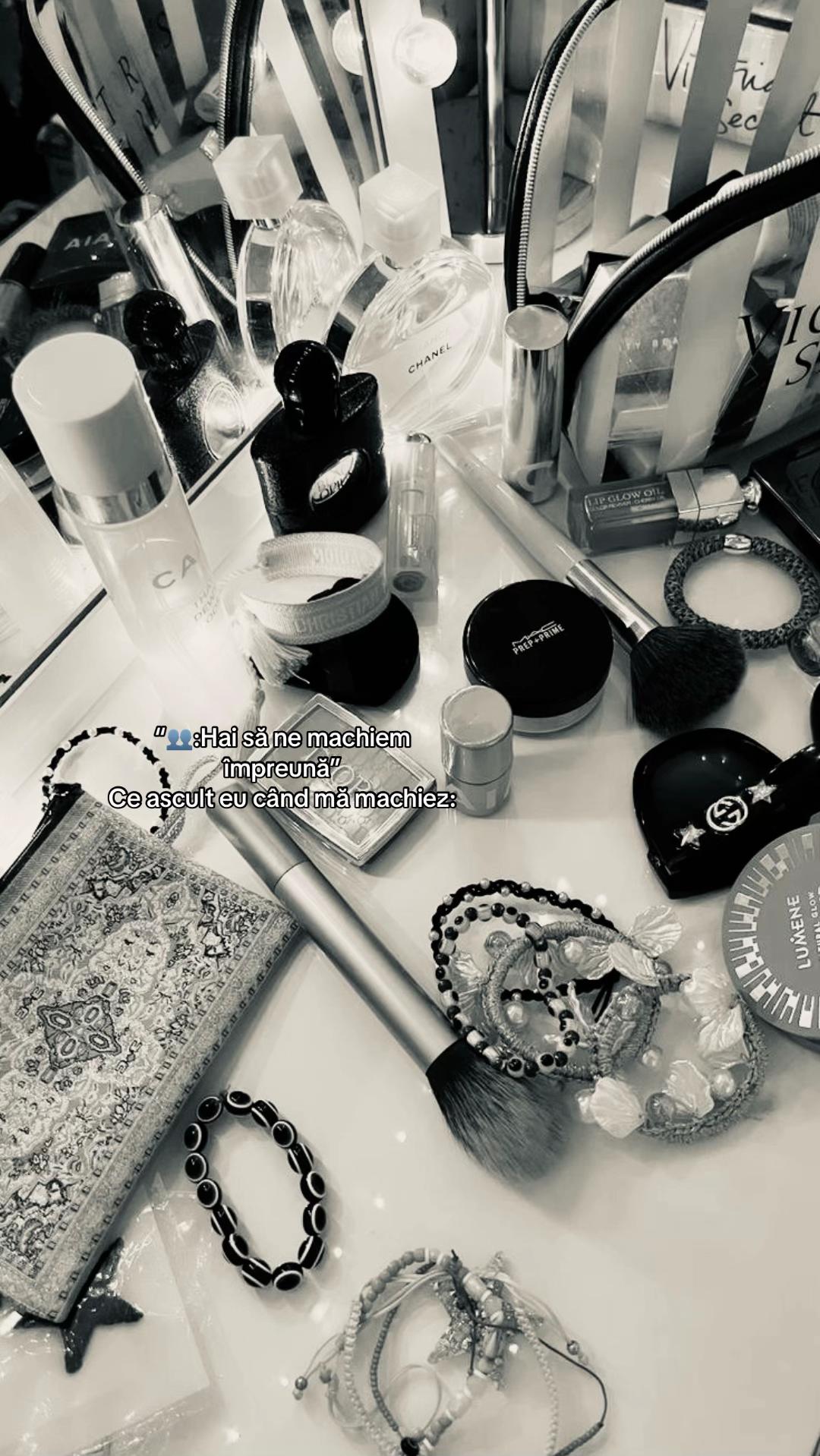 @𝐂𝐫𝐢𝐬𝐬💘