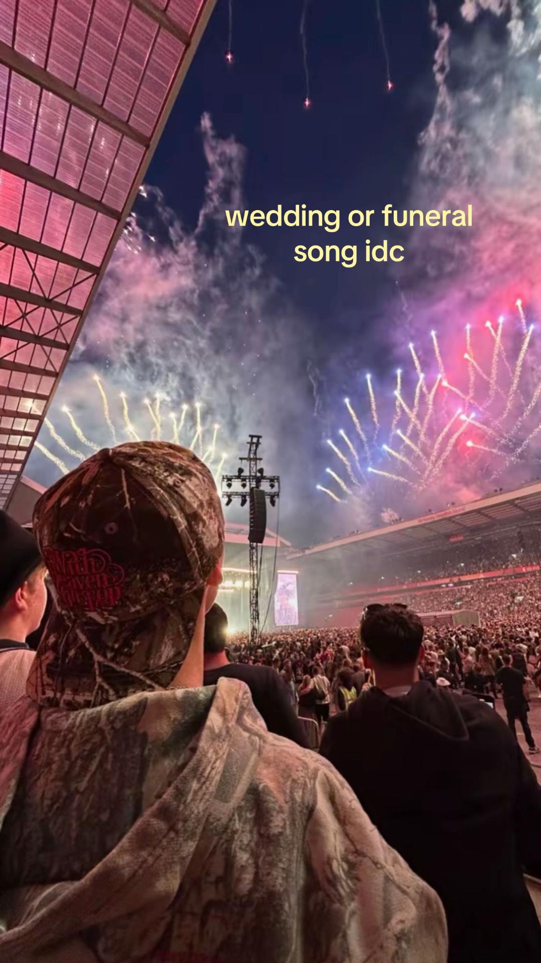 @𝐉