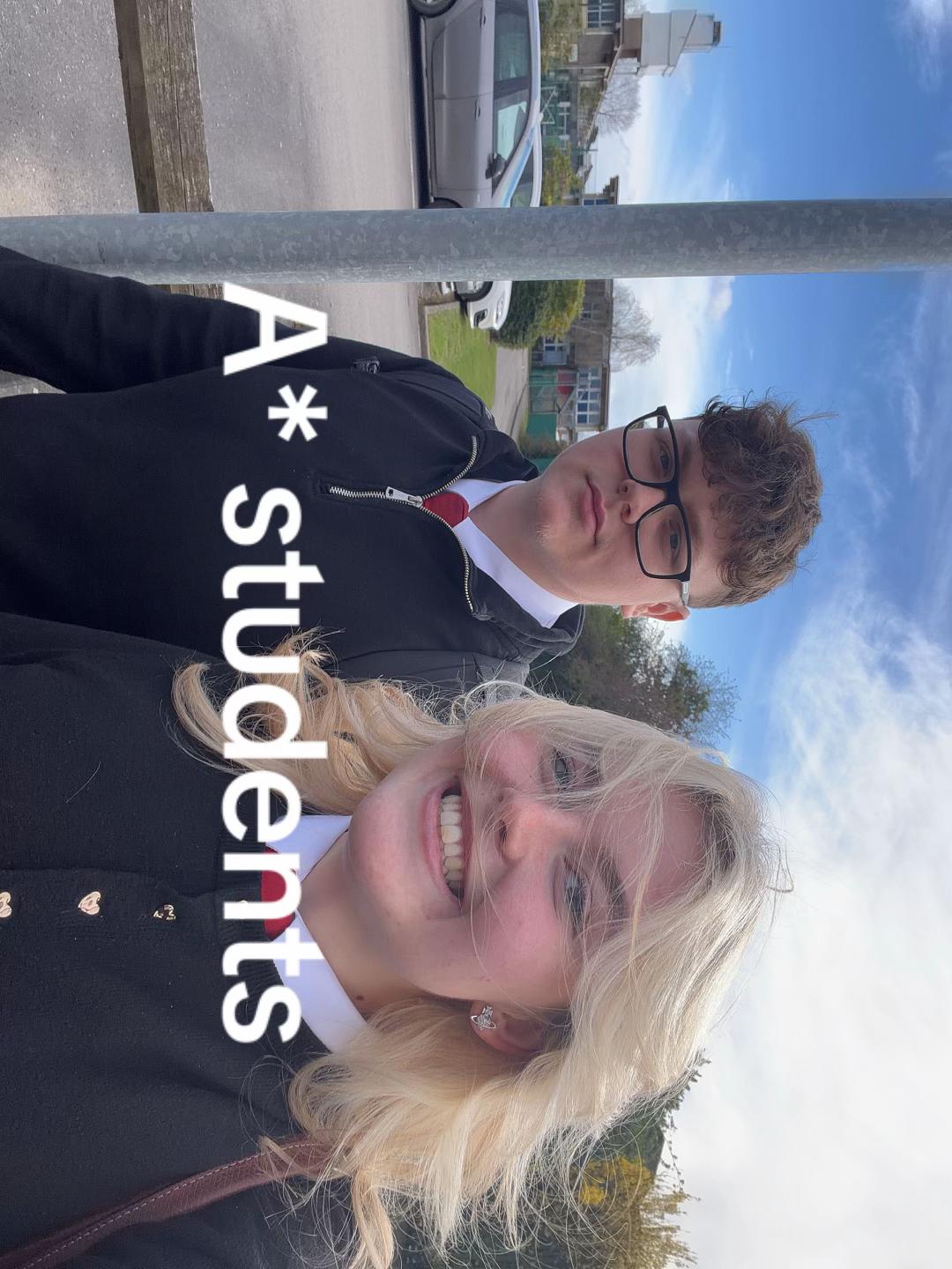 @Lily Walker x