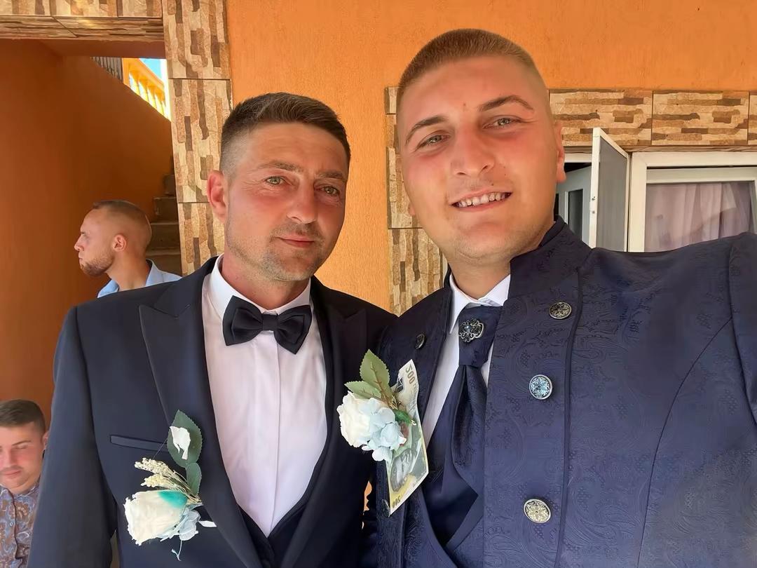 @Vlase179