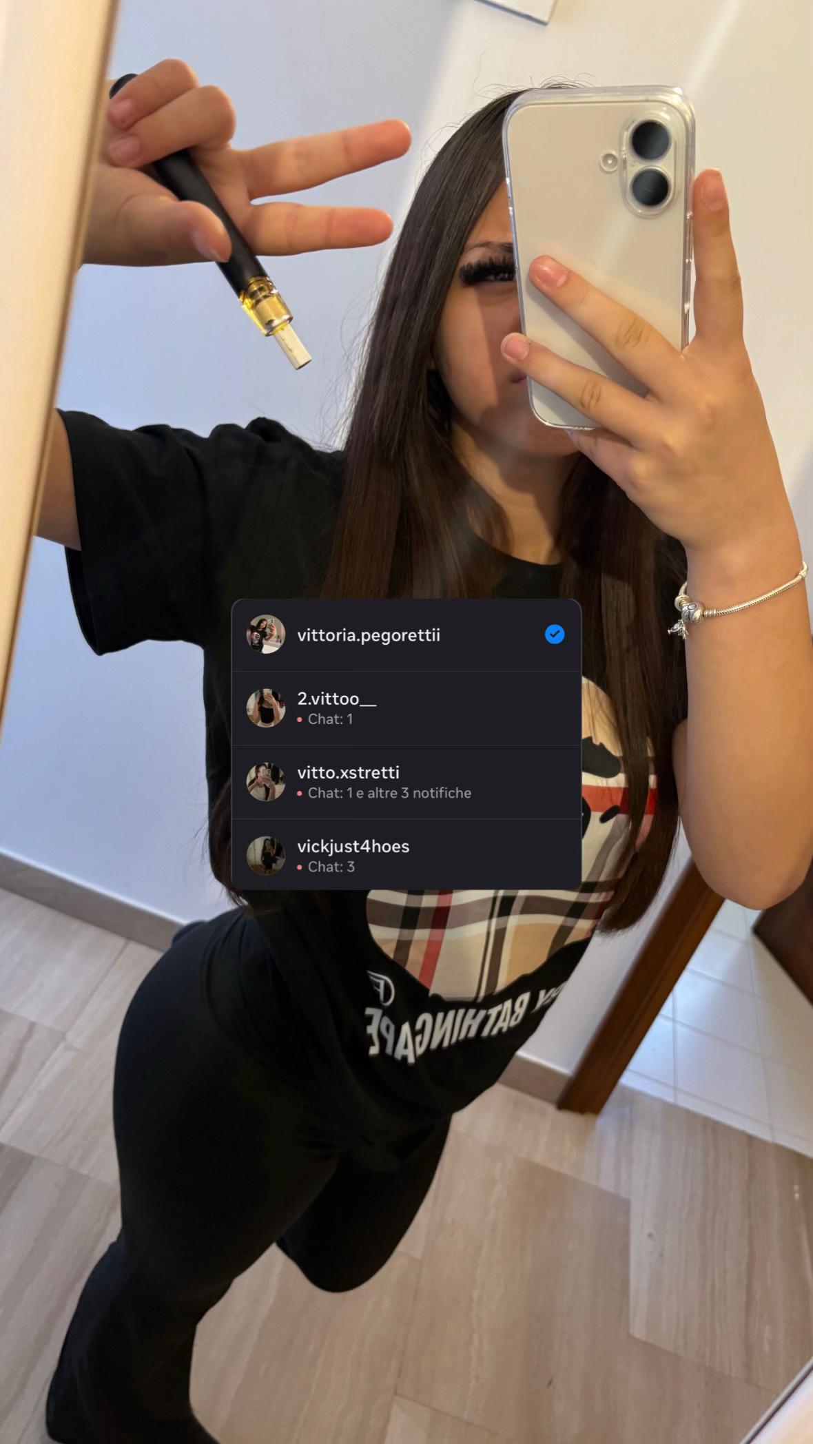 @👻