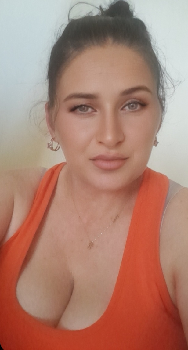 @Georgiana❤️G 🧡