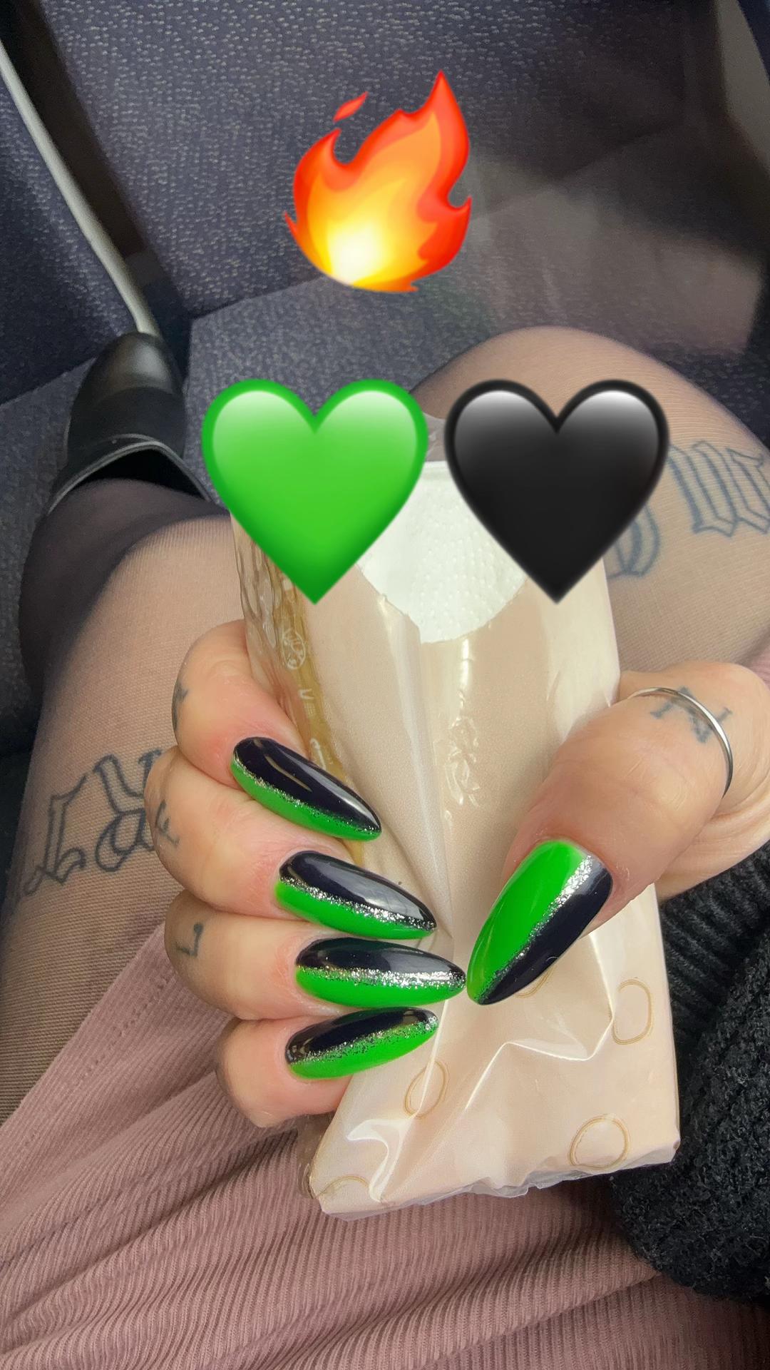 @MITICACONNY😈🔥💣