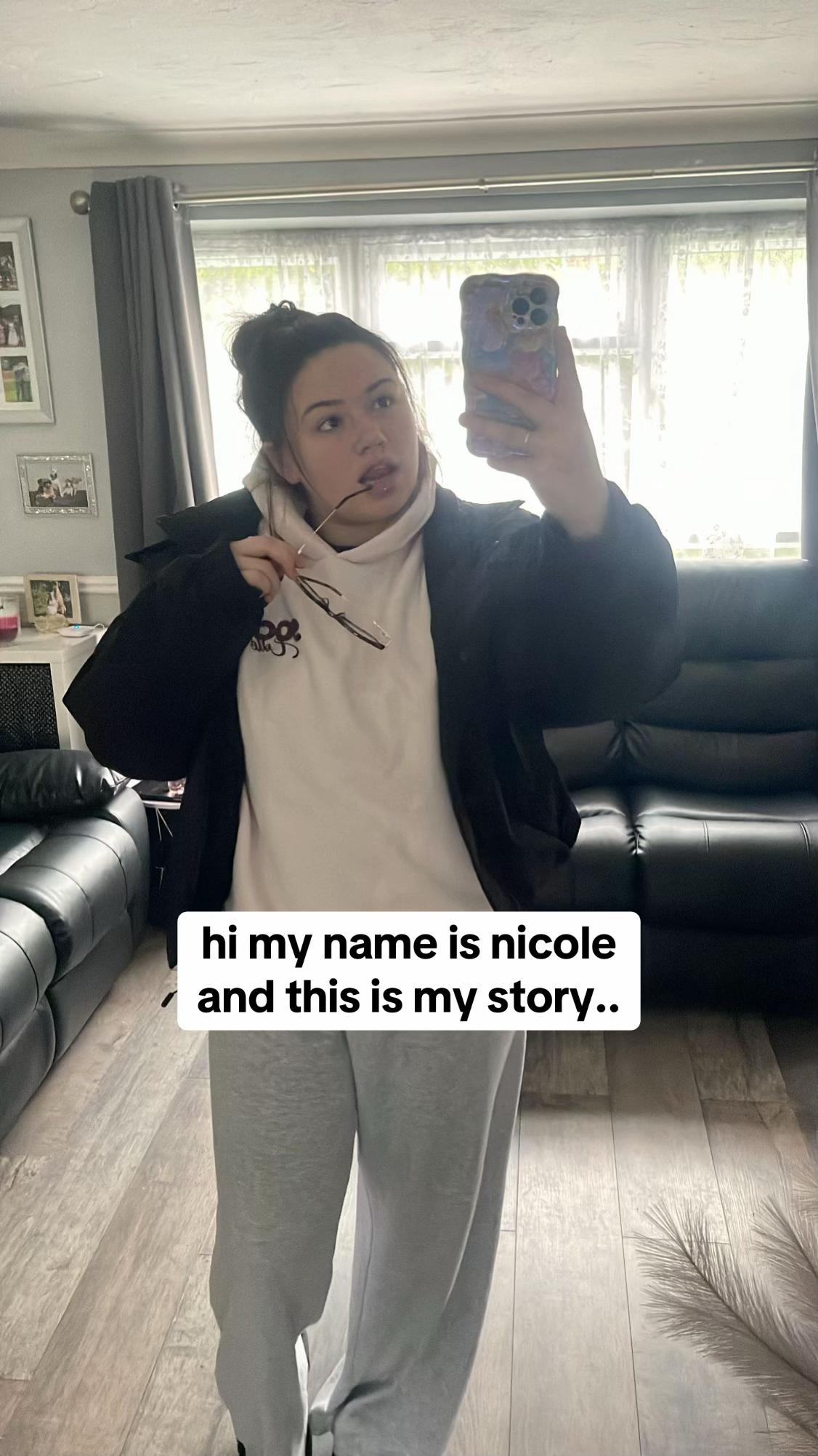 @nicole dyer