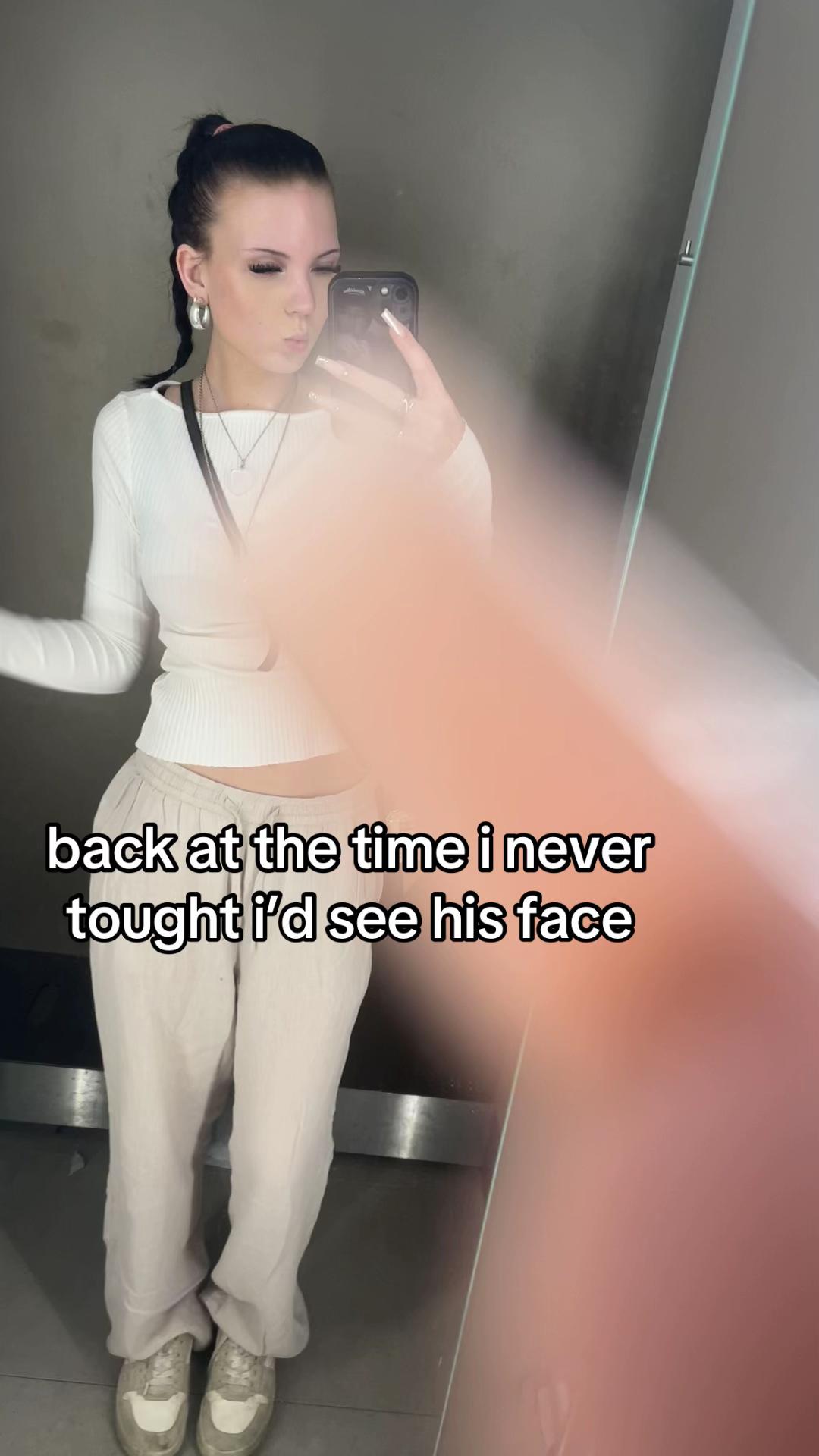 @🤍