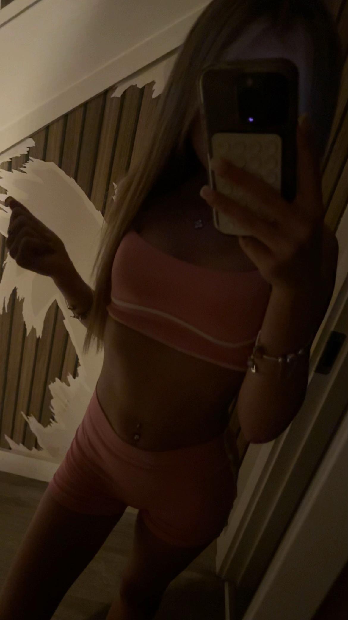 @lillysuelaceyx