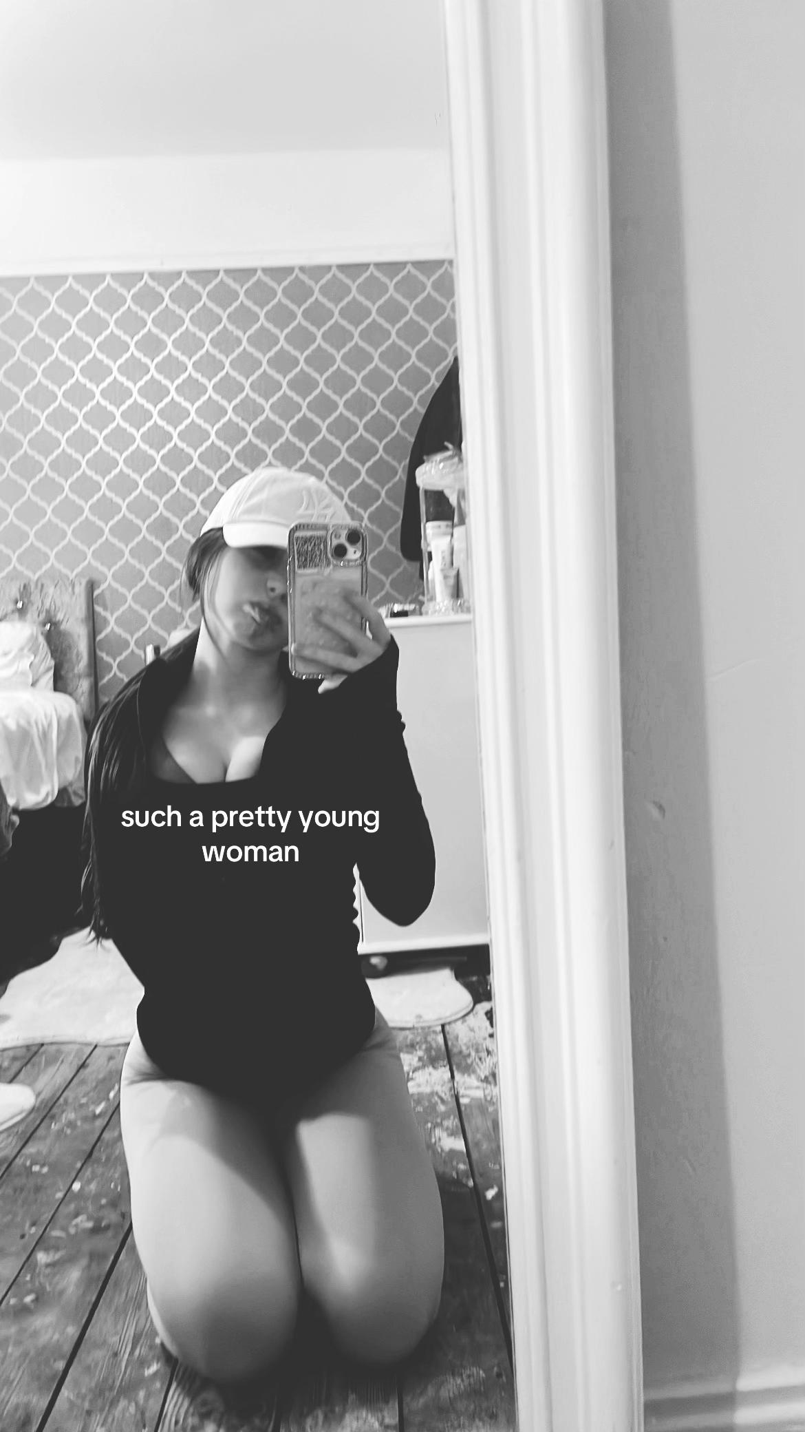 @𝓁ℯ𝒾𝓁𝒶~𝓁ℴ𝓊𝒾𝓈ℯ ᶻ 𝗓 𐰁 ⋆
