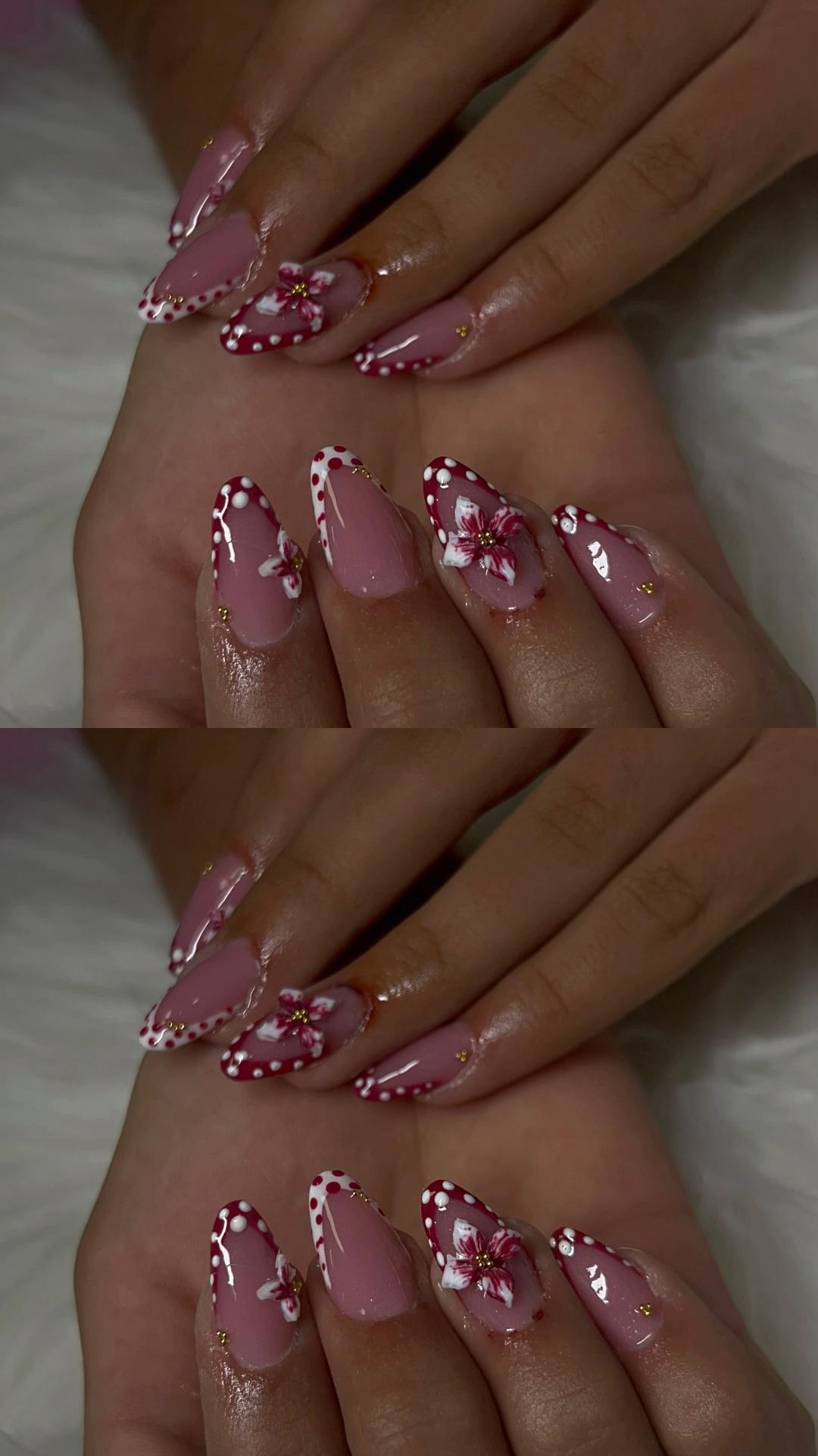 @Nails_vil&aacute;g