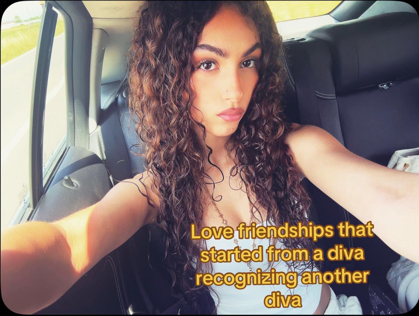 @Julia👸🏽