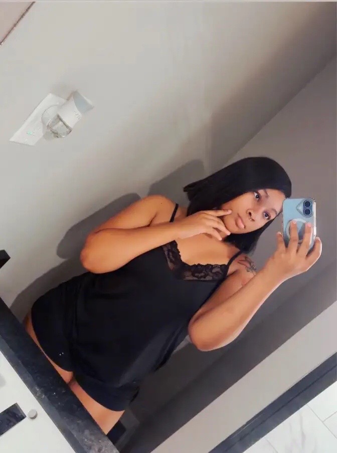 @Mia.sloane