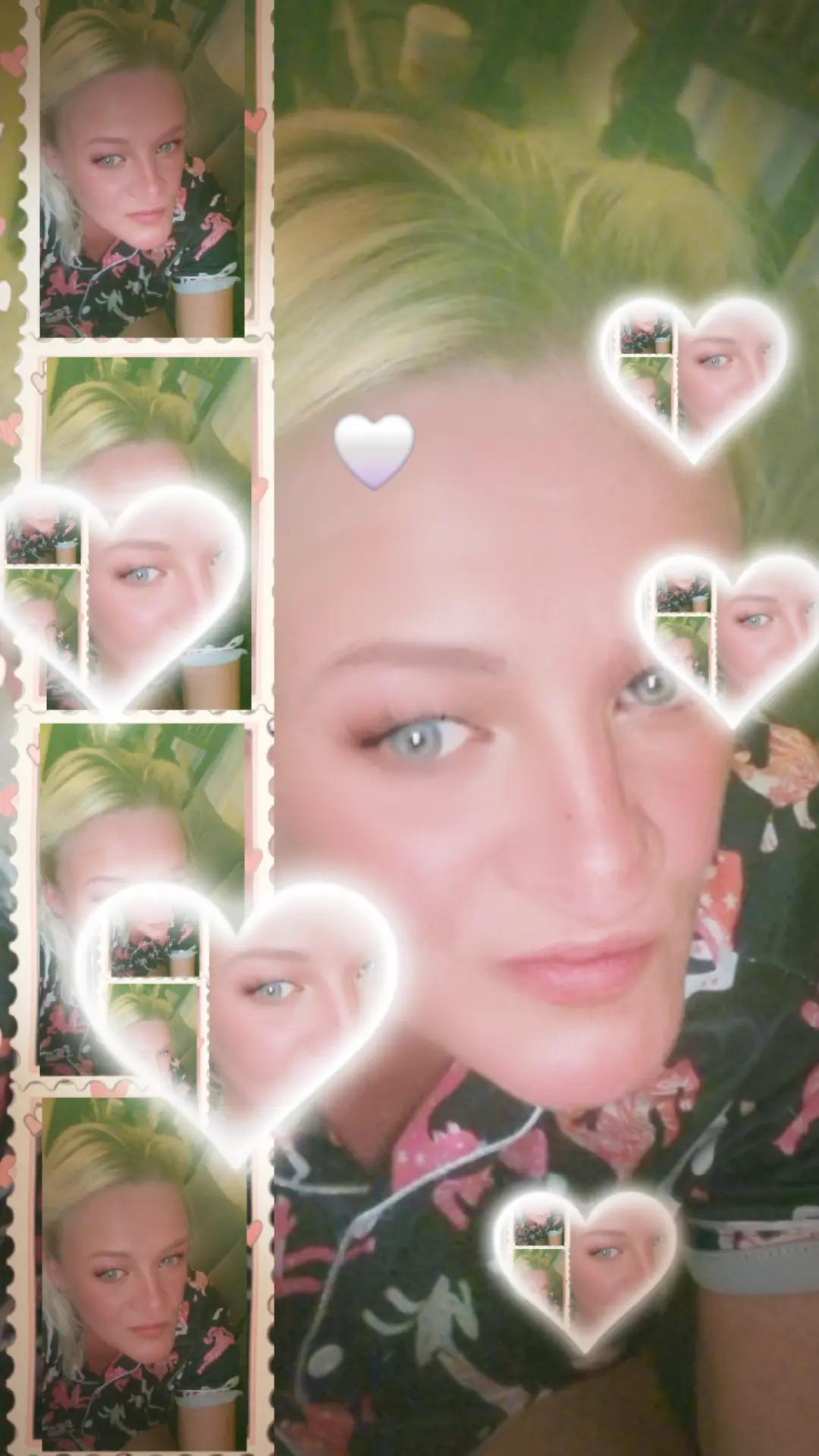 @Donna 🩷💜🩷
