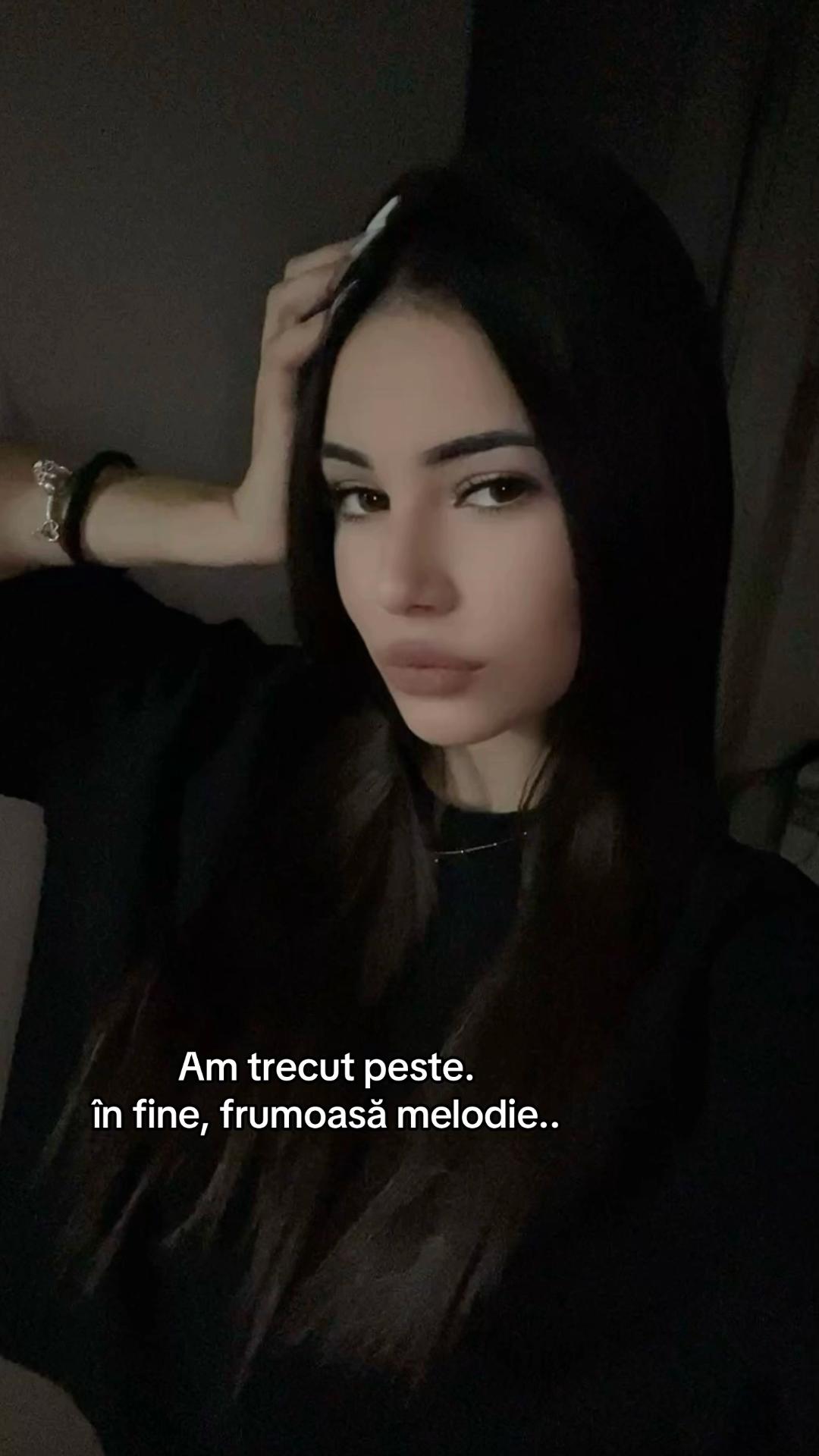 @_.d_deni