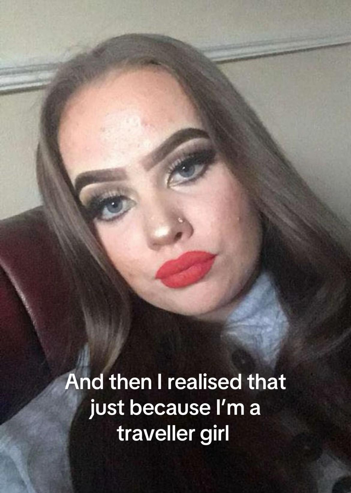 @Ellaa