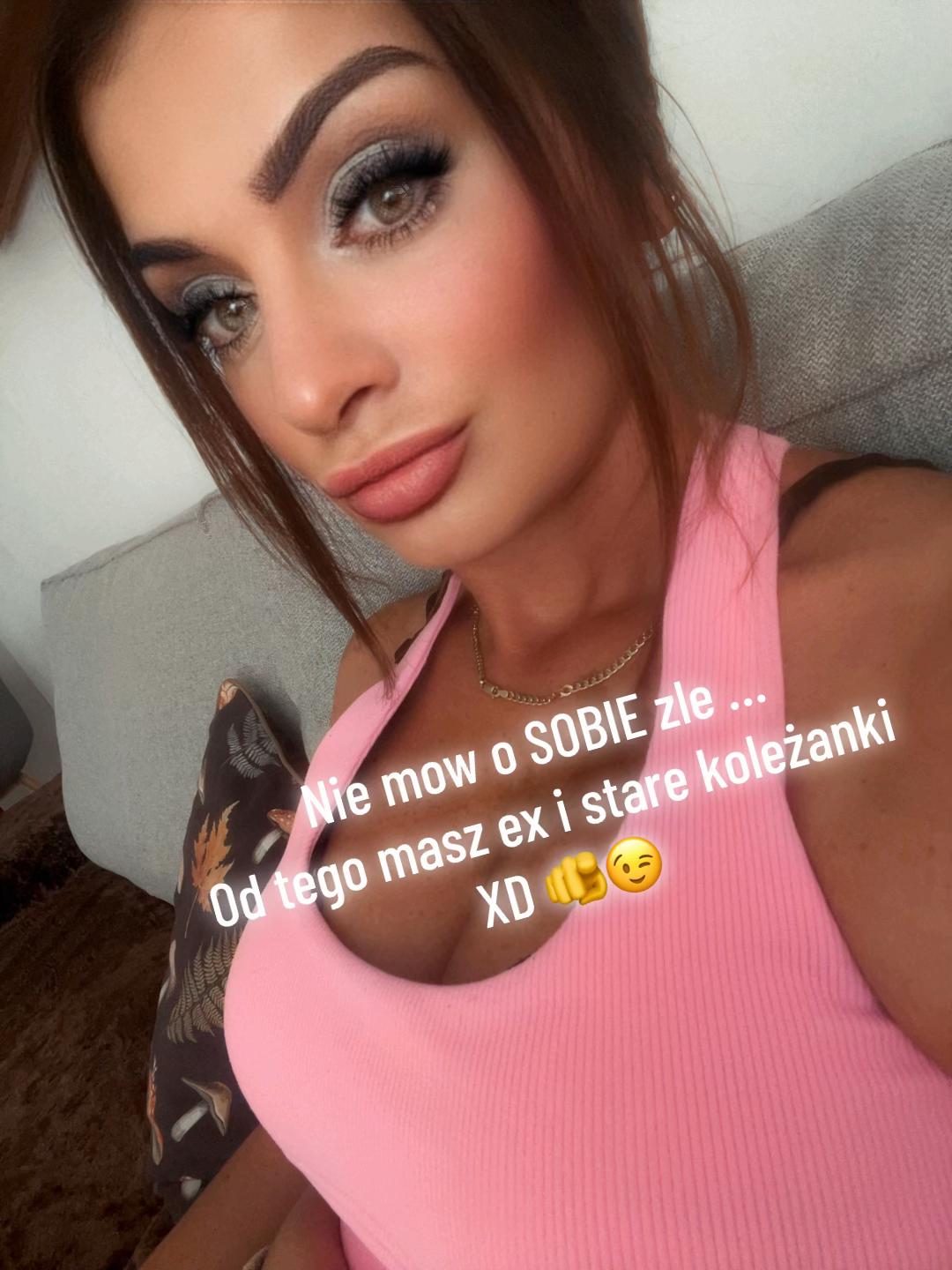@dorisxD