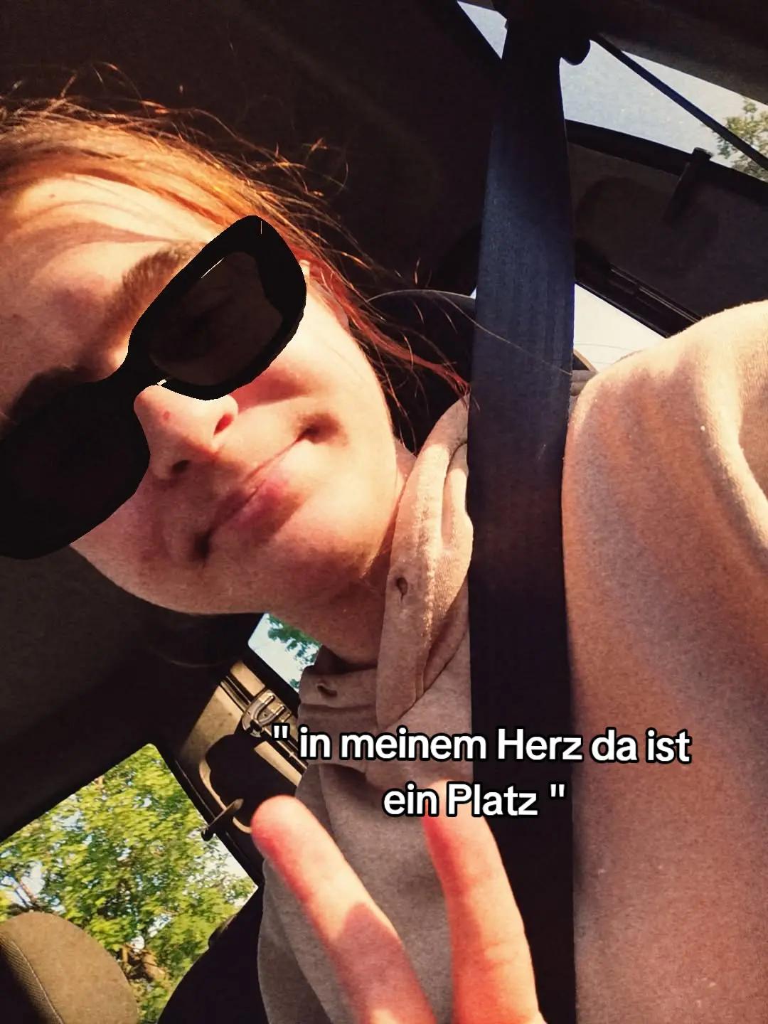@Leonie17