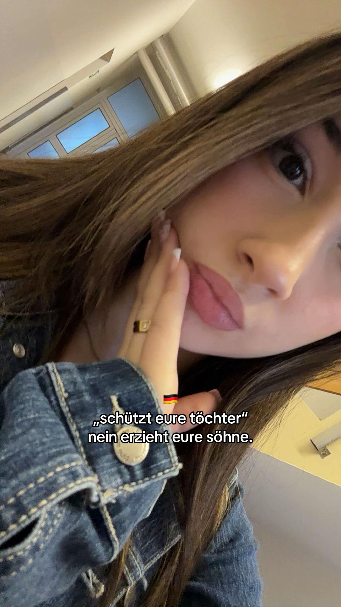 @𝐒𝐢𝐦𝐬𝐢