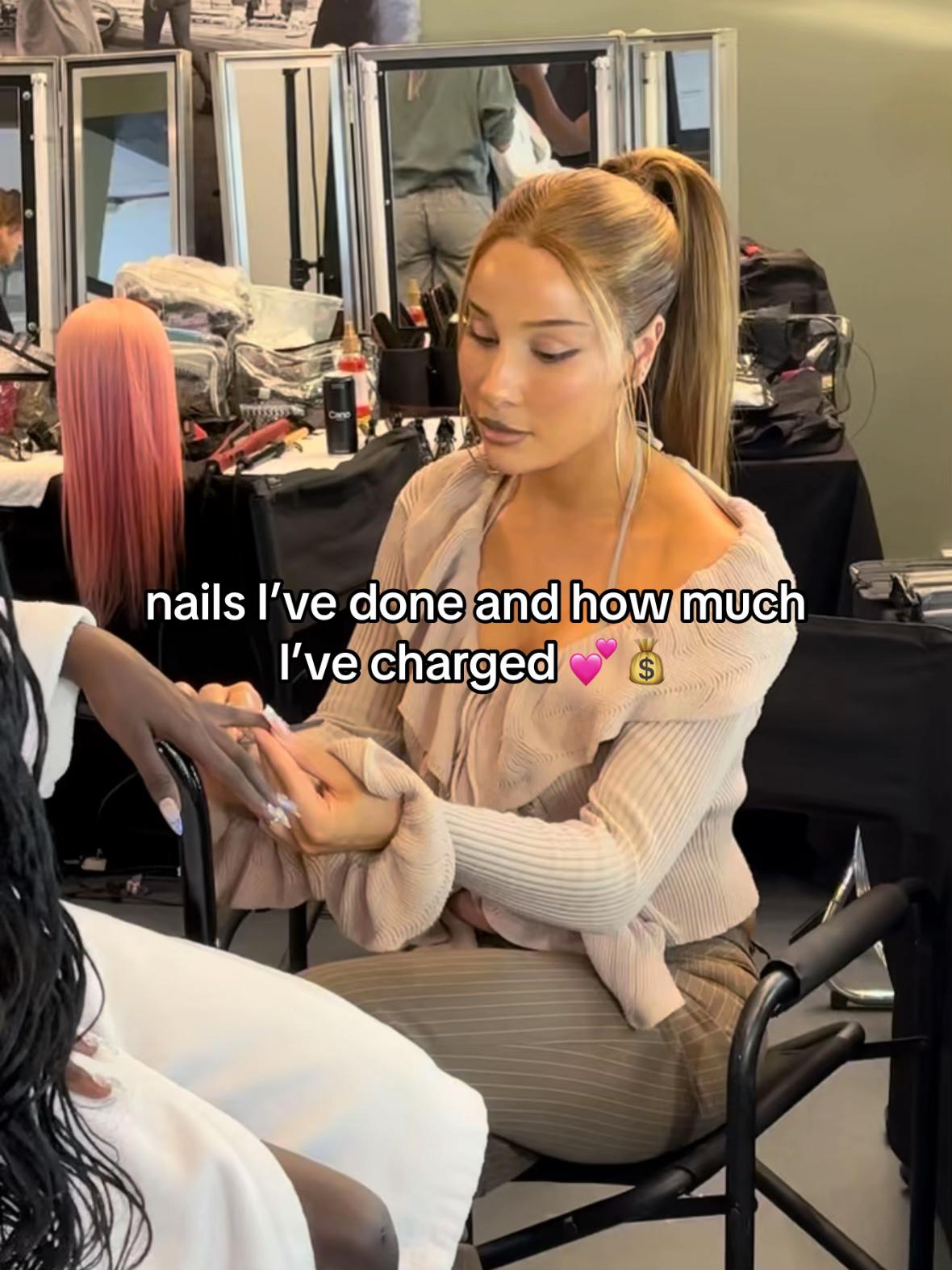 @nikkipanic