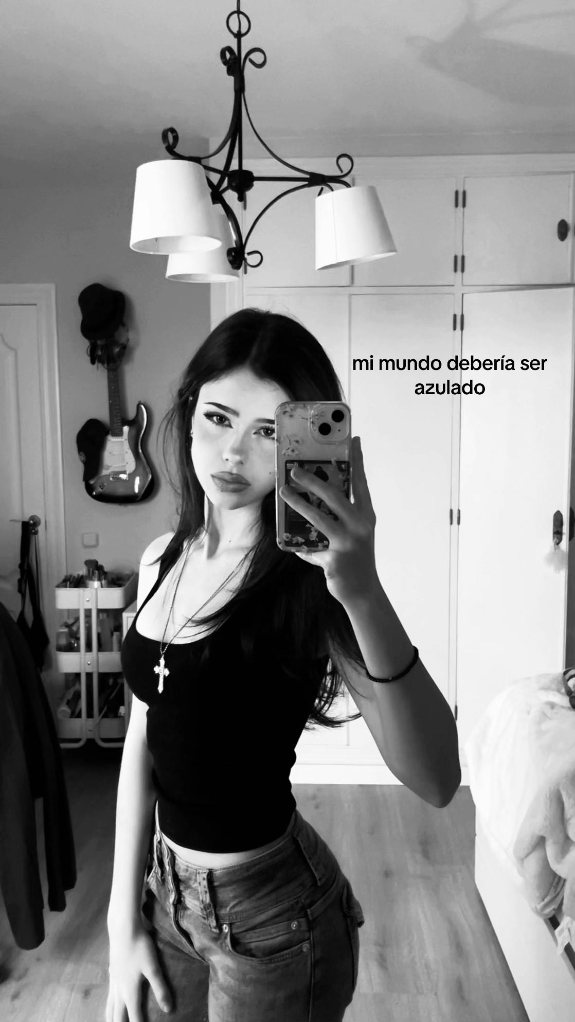 @daniella