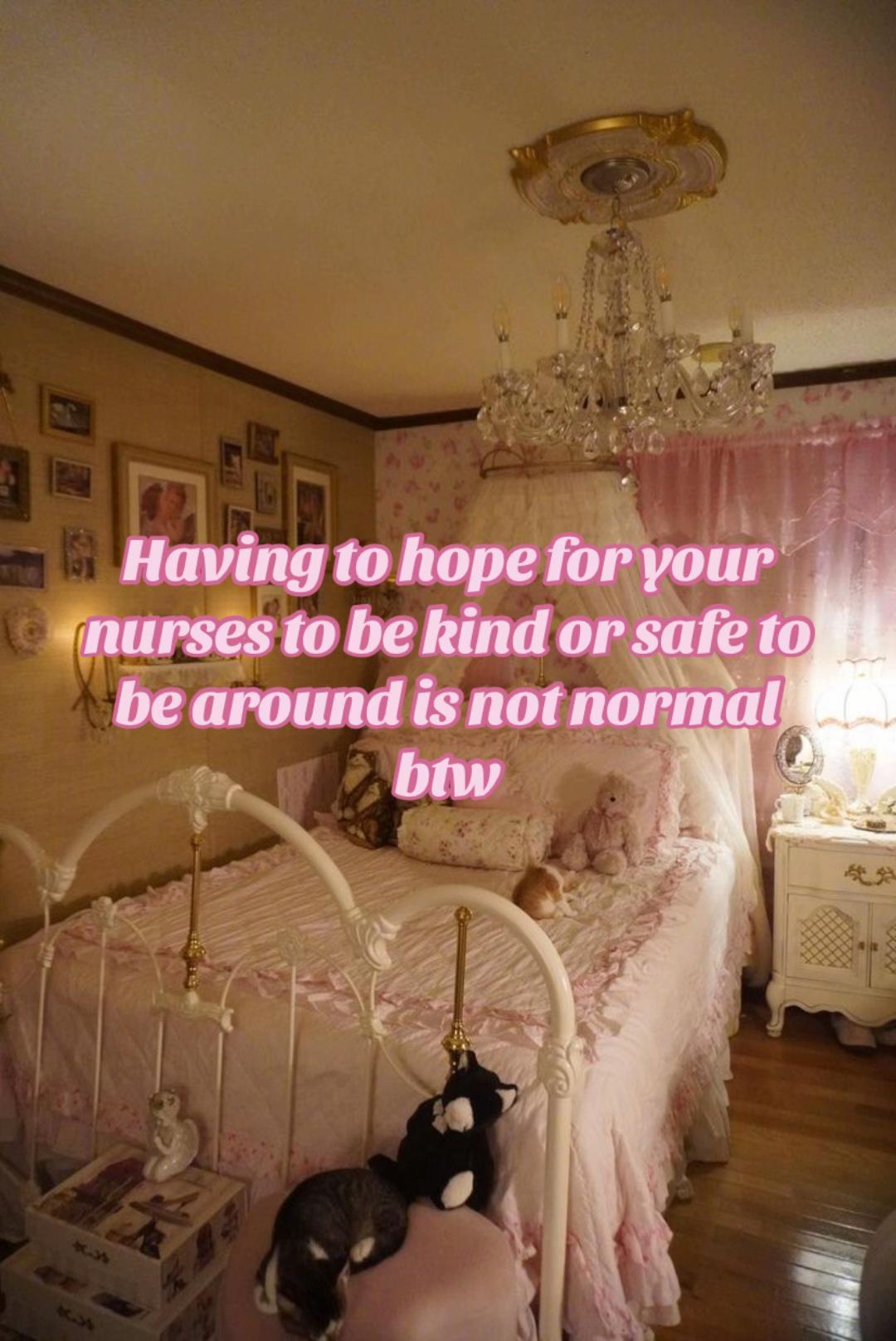 @🧍🏼♀️