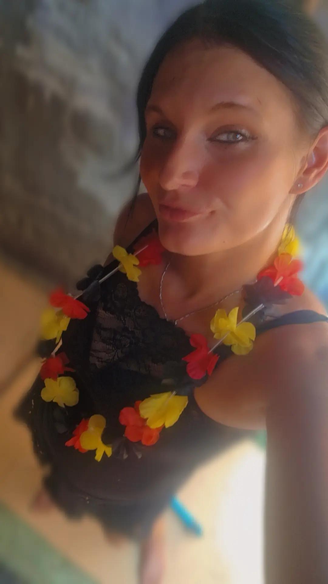@🥂🐬M.a.r.i.e🐬🥂