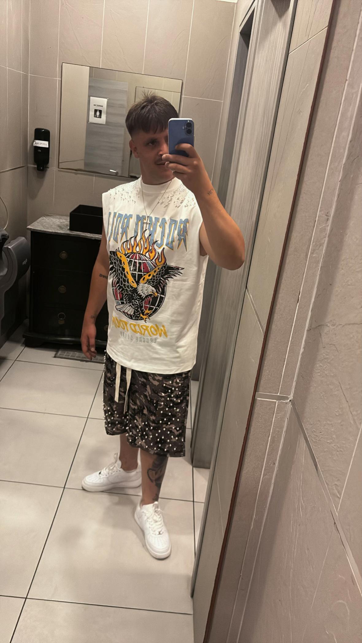 @3.9👺