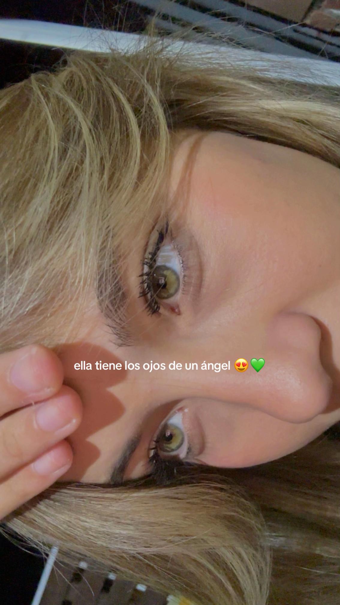 @DESIREÉ PÁMPANO 🎀